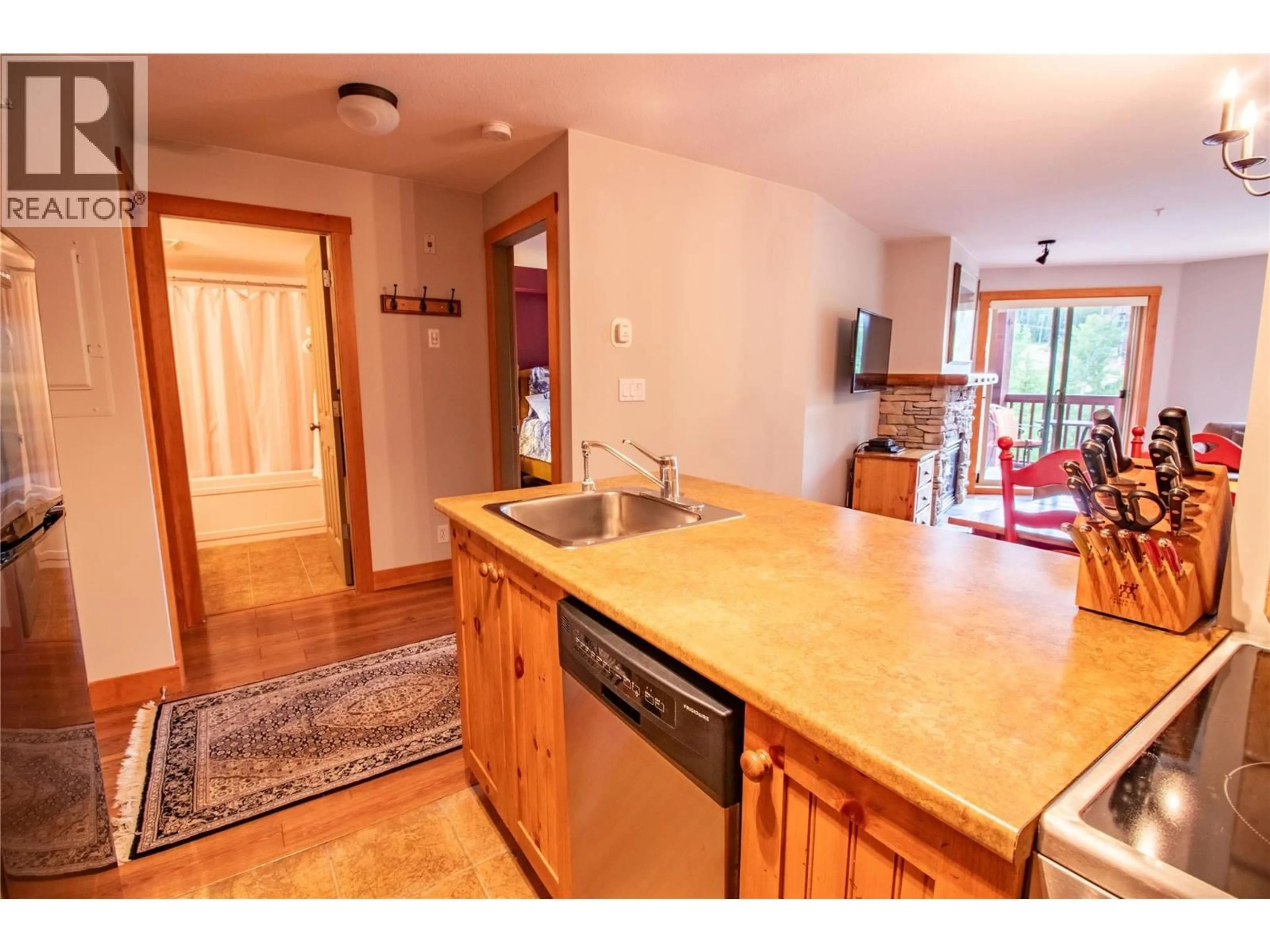 Open concept kitchen, unknown for 309 - 2080 SUMMIT DRIVE, Panorama British Columbia V0A1T0
