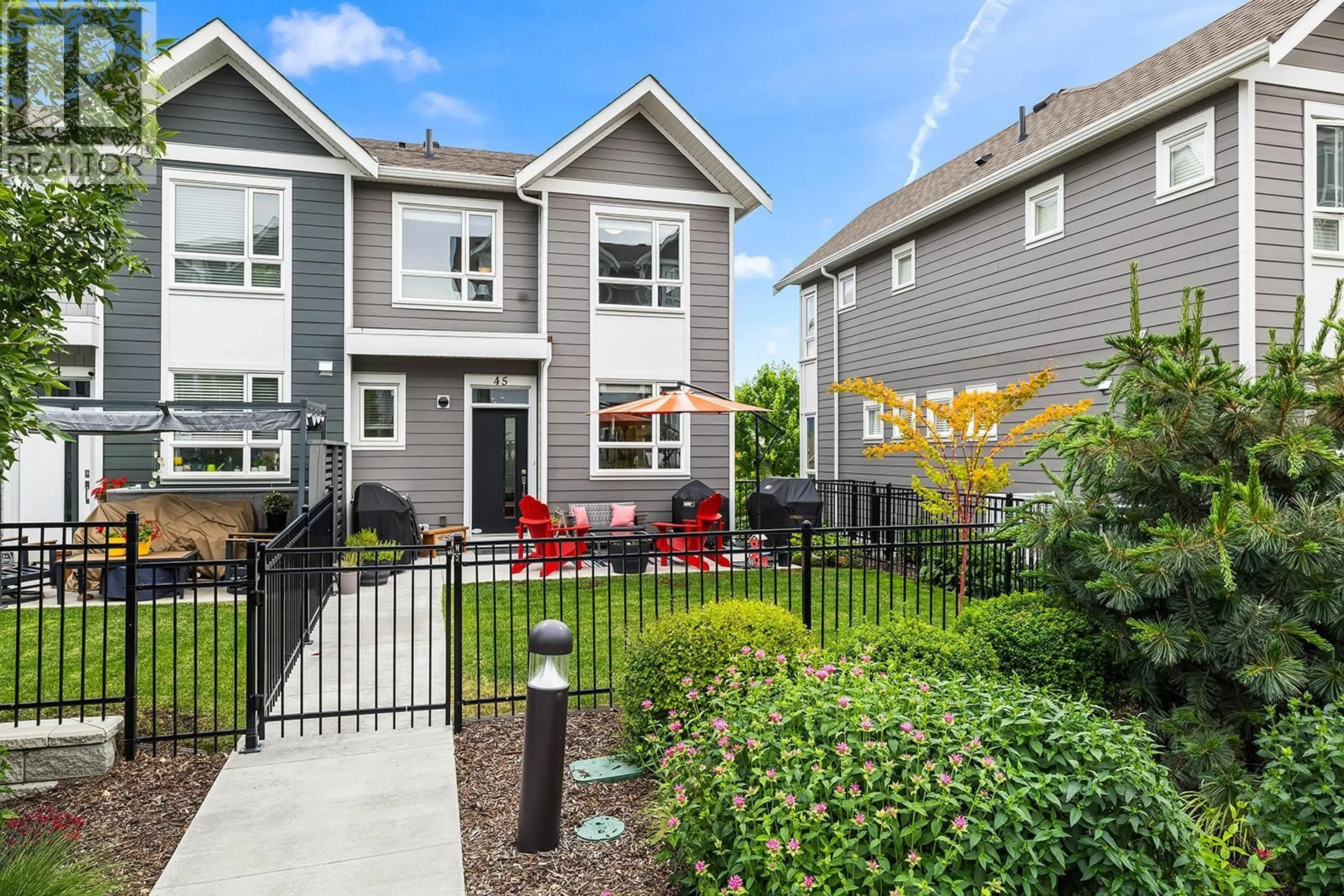 Home with vinyl exterior material, street for 45 - 13098 SHORELINE WAY, Lake Country British Columbia V4V0A8