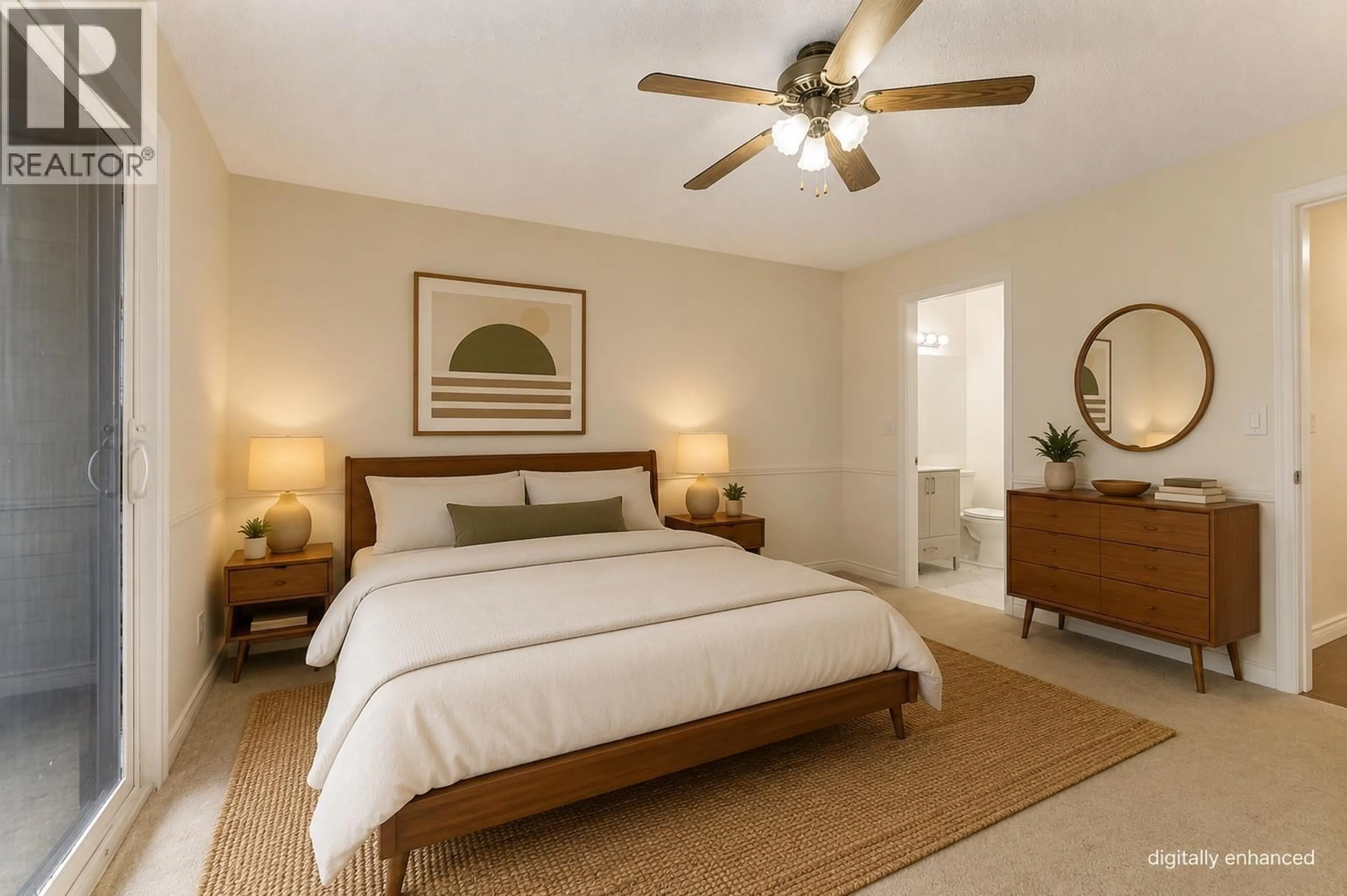 Bedroom with bed, unknown for 206 - 983 BERNARD AVENUE, Kelowna British Columbia V1Y6P7