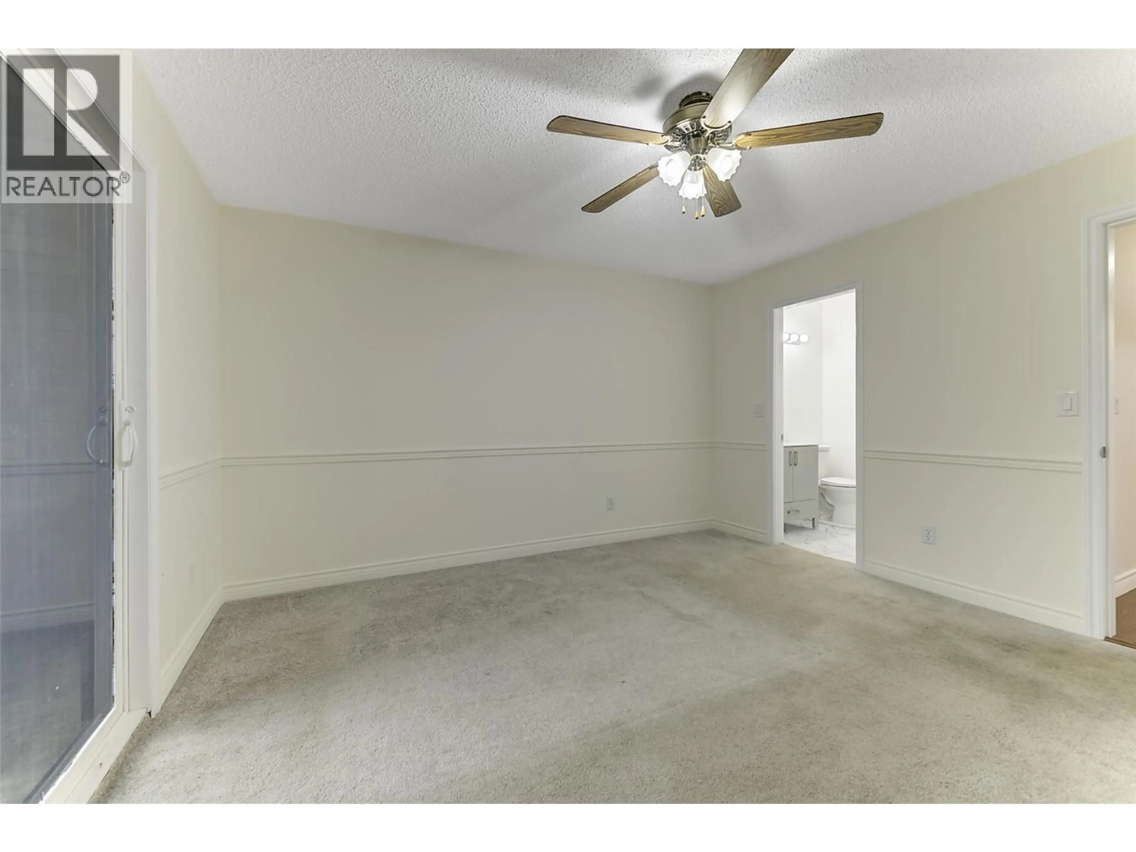 A pic of a room for 206 - 983 BERNARD AVENUE, Kelowna British Columbia V1Y6P7