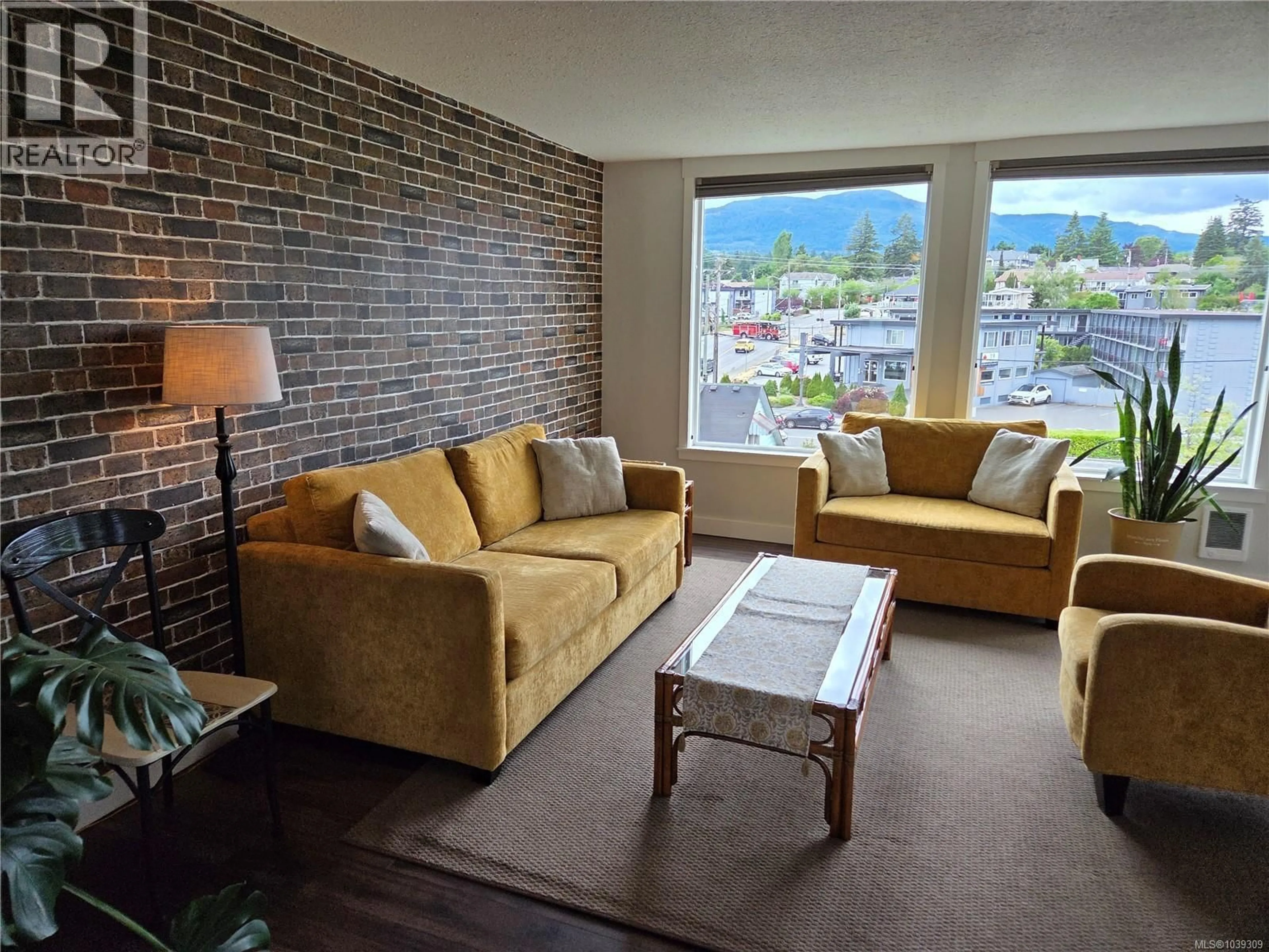 Living room with furniture, unknown for 603 - 220 TOWNSITE ROAD, Nanaimo British Columbia V9S5S8