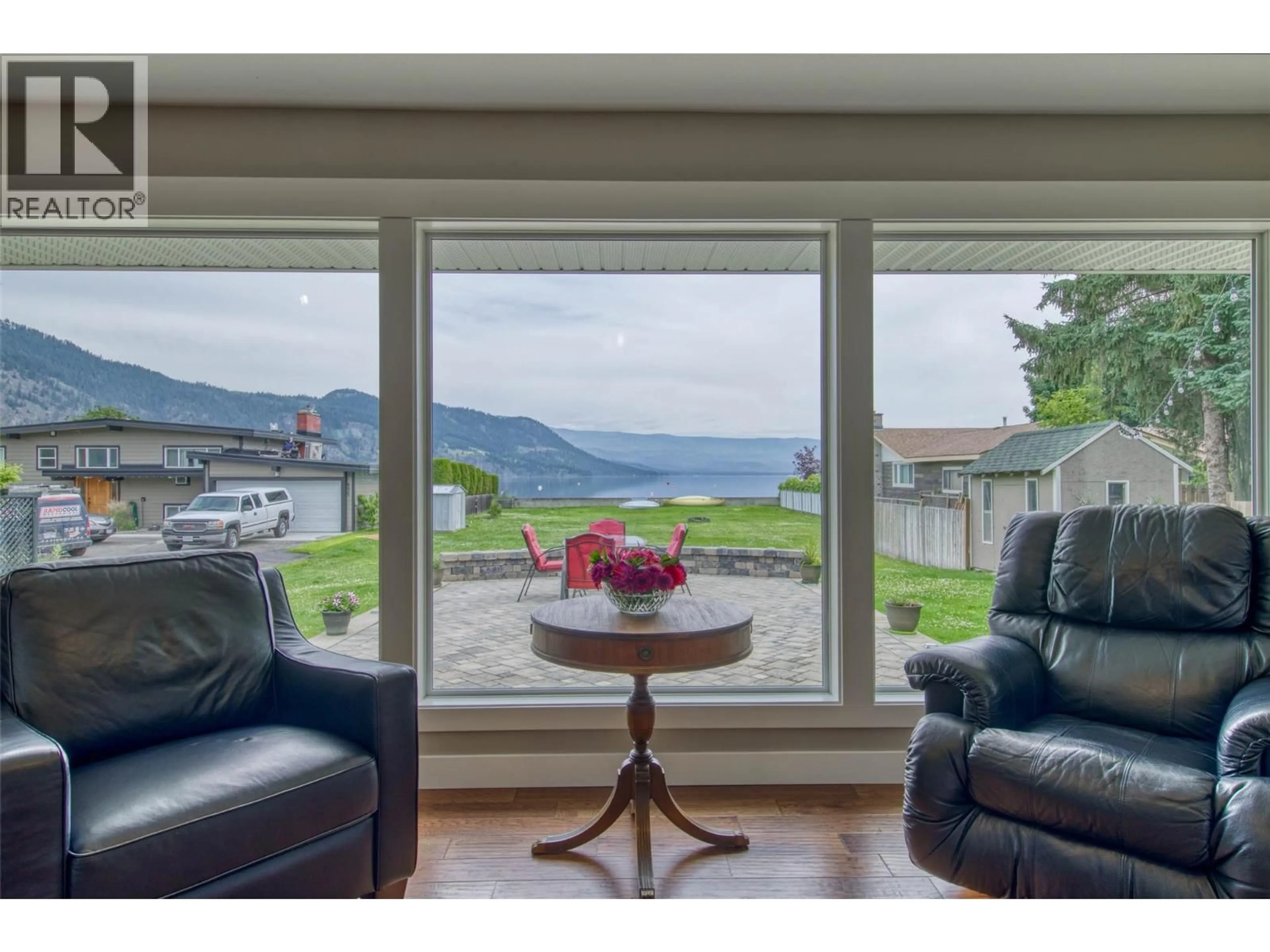 Living room with furniture, unknown for 329 & 331 LAKESHORE DRIVE, Chase British Columbia V0E1M0