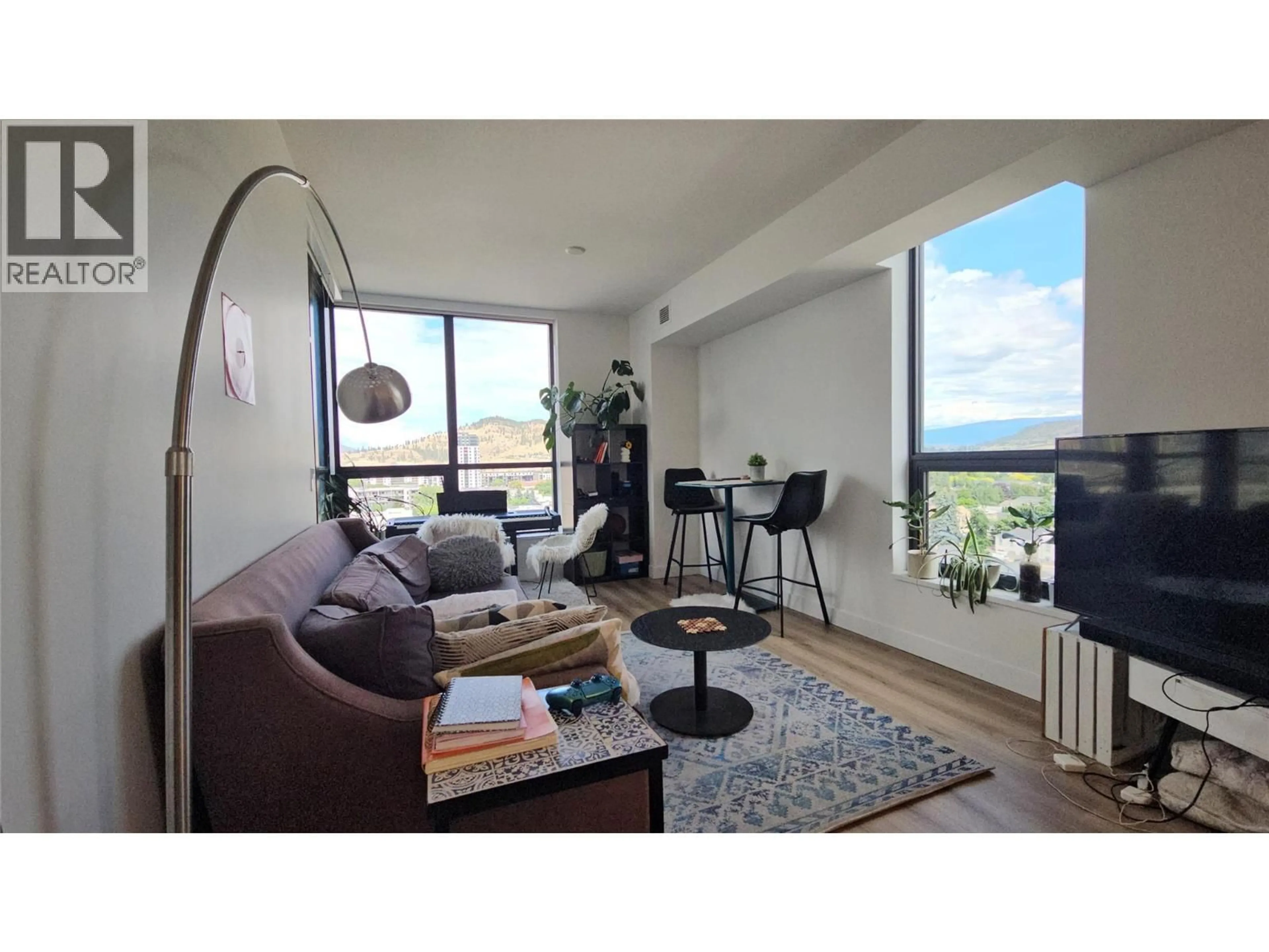 Living room with furniture, unknown for 1008 - 1488 BERTRAM STREET, Kelowna British Columbia V1Y6P2
