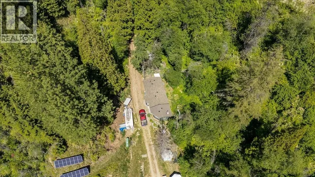 1385 PASS CREEK ROAD, Castlegar 3