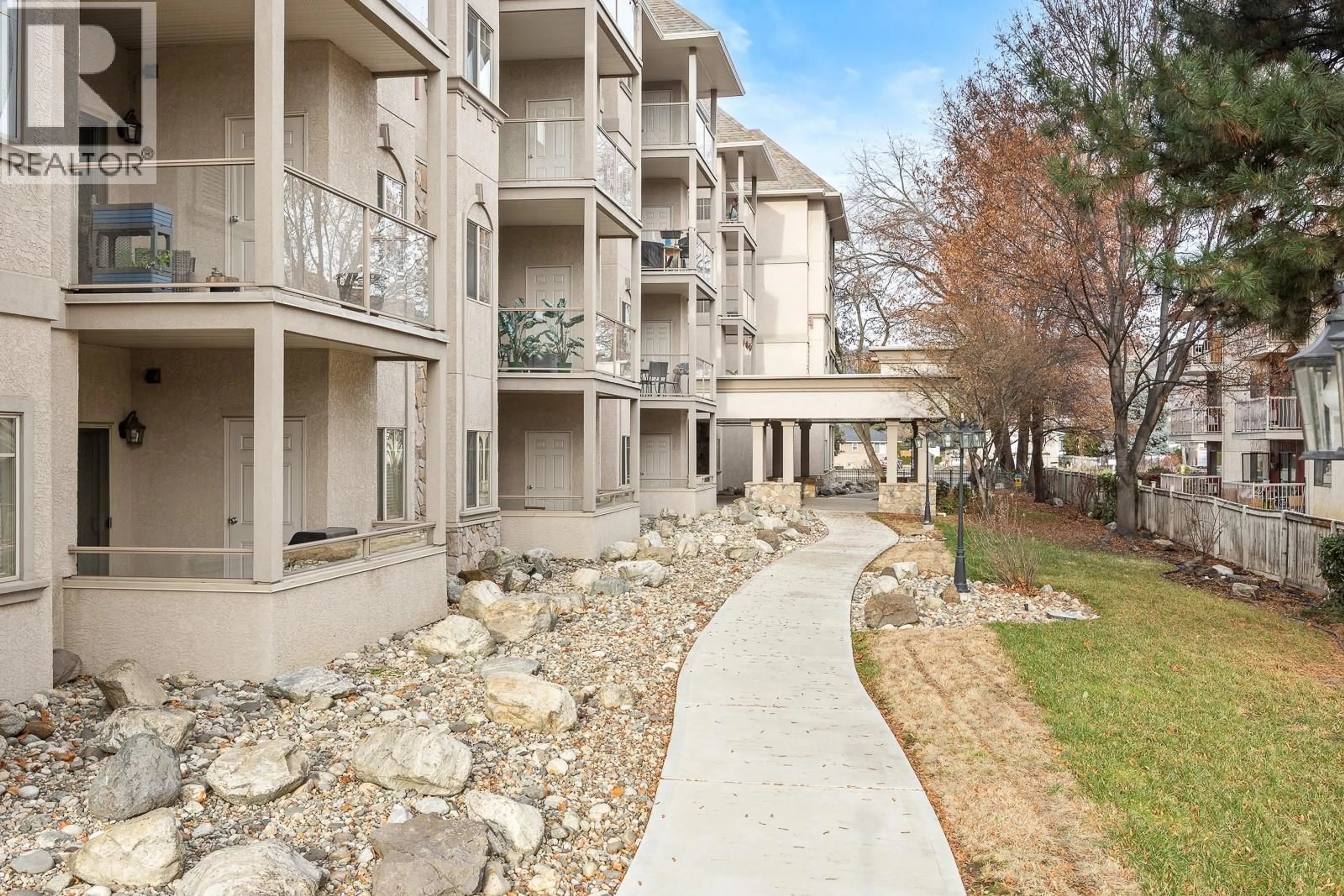 Patio, unknown for 104 - 1007 HARVEY AVENUE, Kelowna British Columbia V1Y6E4