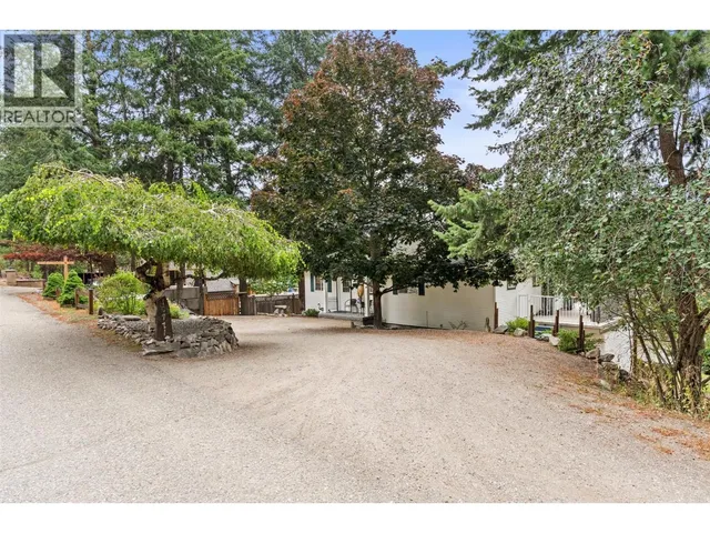 10771 PINECREST ROAD, Vernon 4