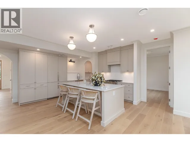 1502 LAIDLAW STREET, Summerland 5