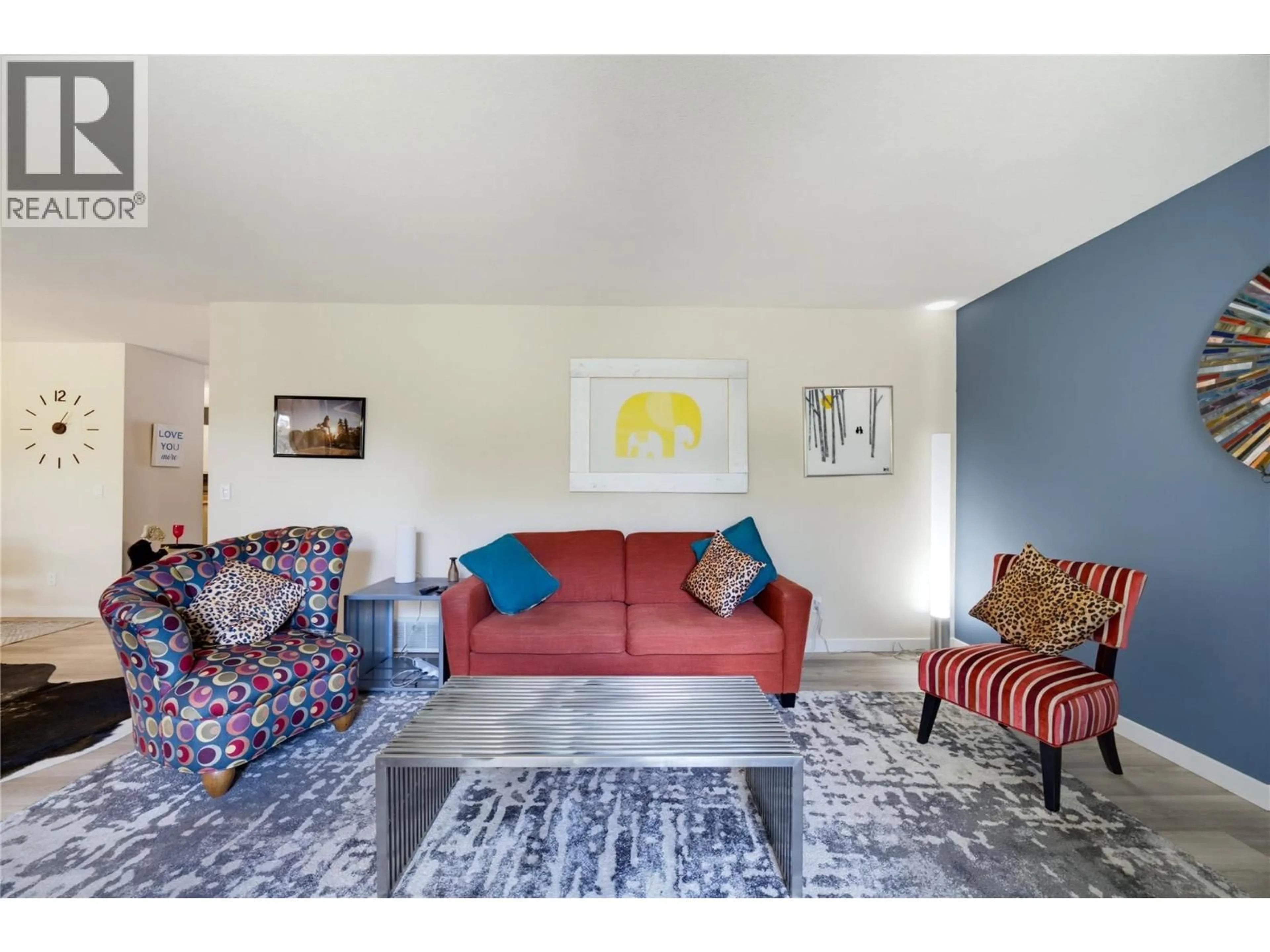Living room with furniture, unknown for 207 - 2806 35 STREET, Vernon British Columbia V1T6B5