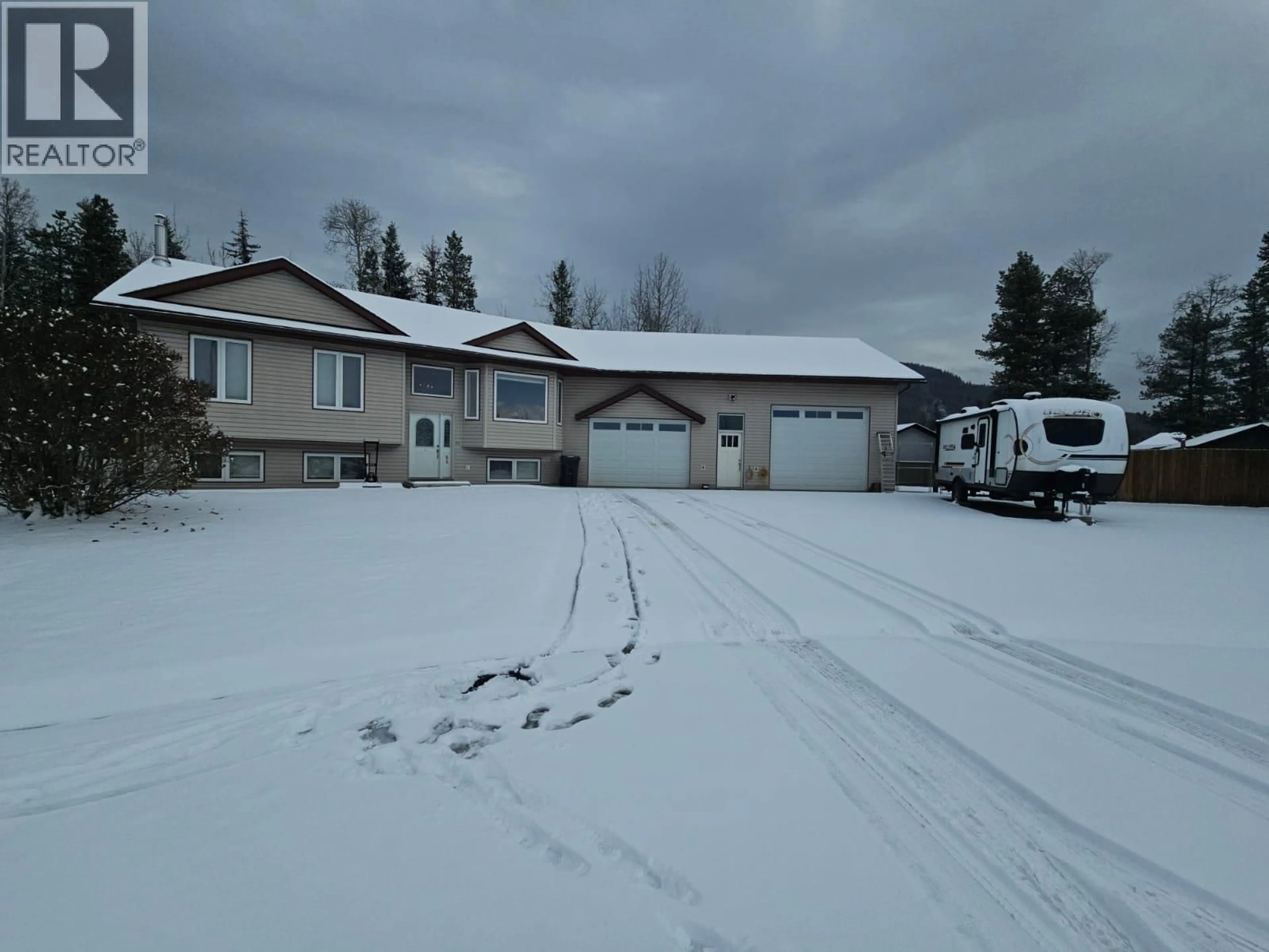 Unknown for 84 WOLVERINE AVENUE, Tumbler Ridge British Columbia V0C2W0