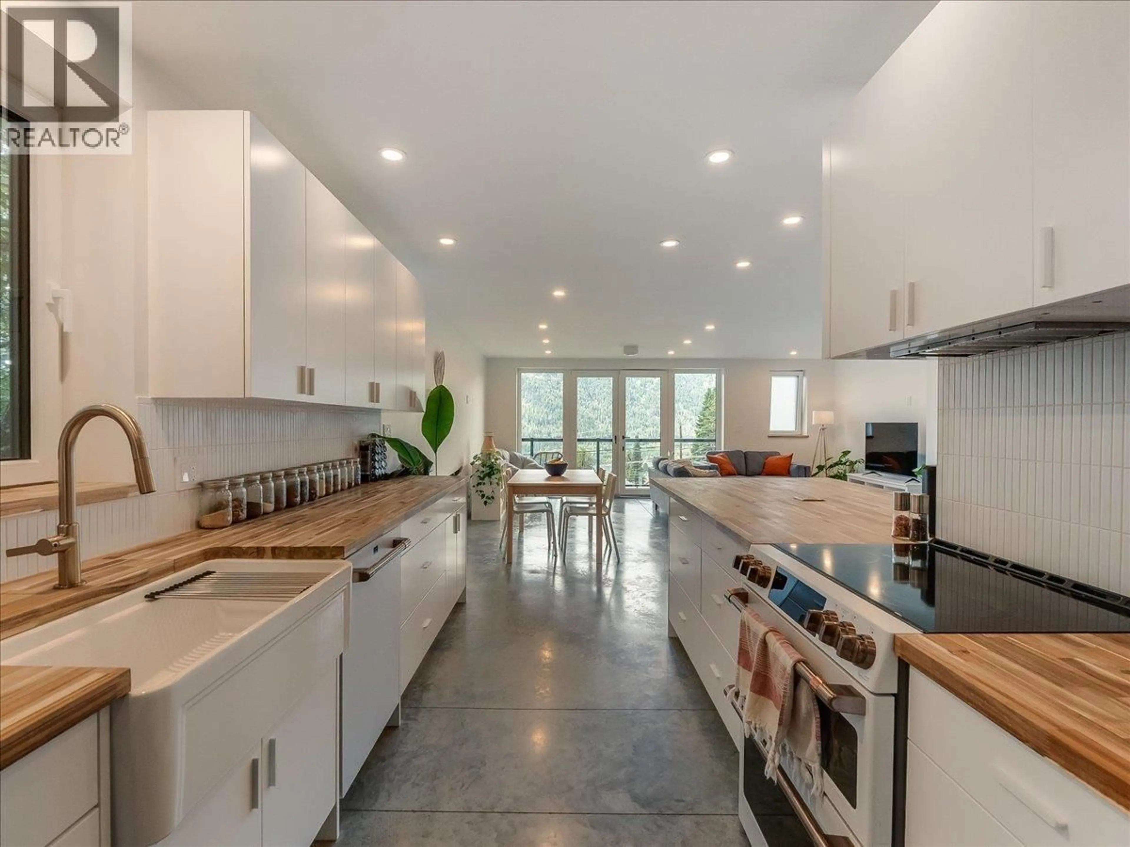 Open concept kitchen, ceramic/tile floor for A - 616 RICHARDS STREET, Nelson British Columbia V1L5K5
