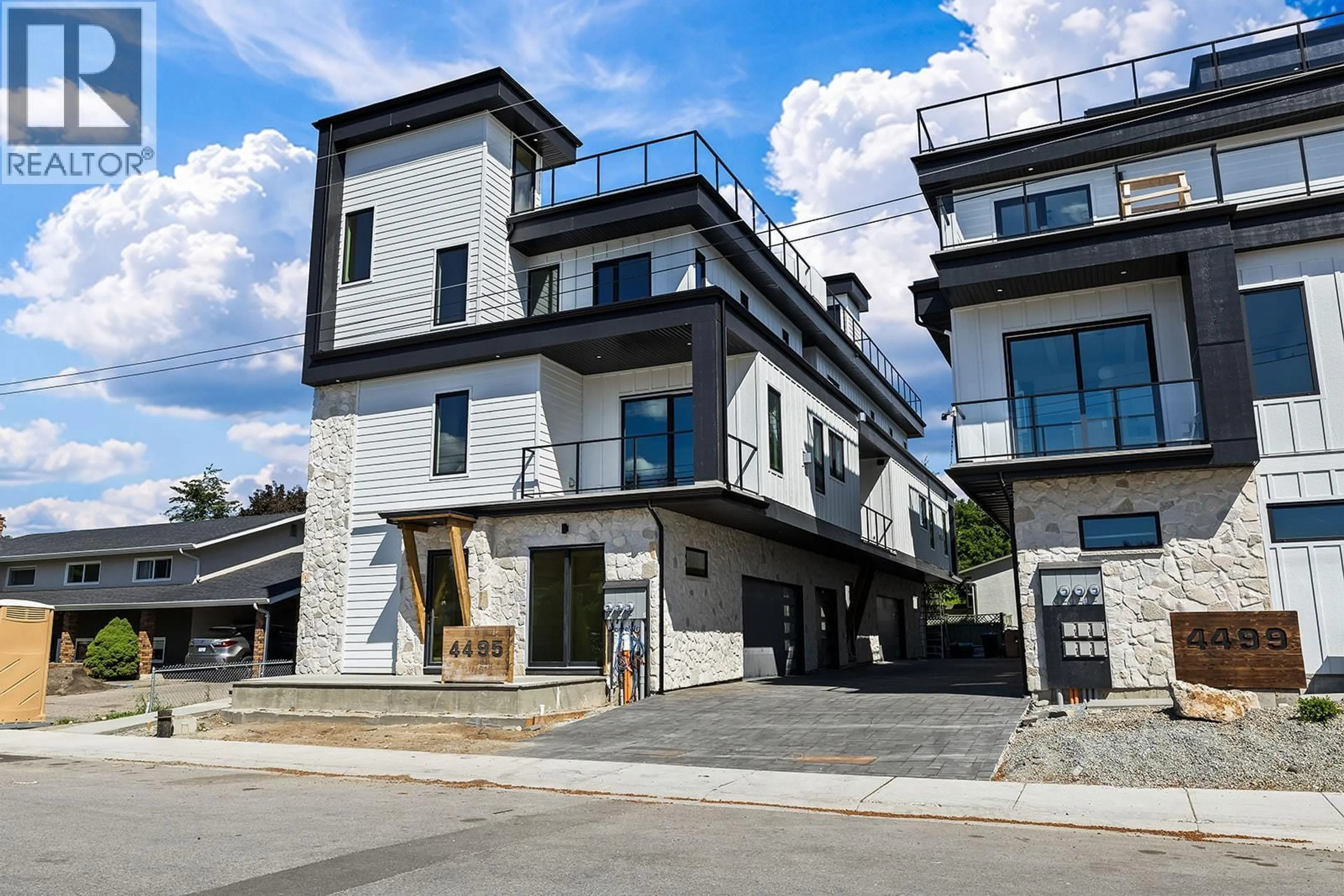 Unknown for 2 - 4495 WALKER ROAD, Kelowna British Columbia V1W1G8