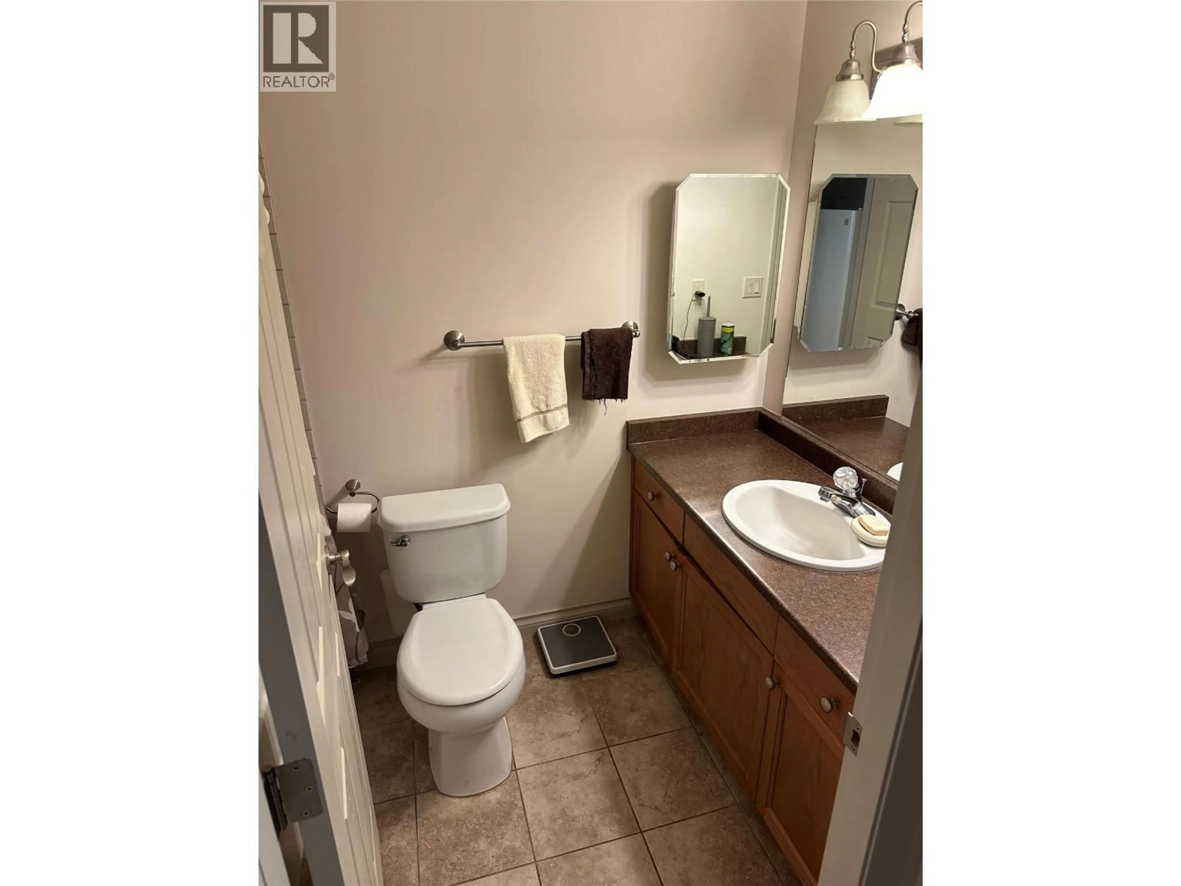 A pic of a room for 205 - 2113 ATKINSON STREET, Penticton British Columbia V2A8R5