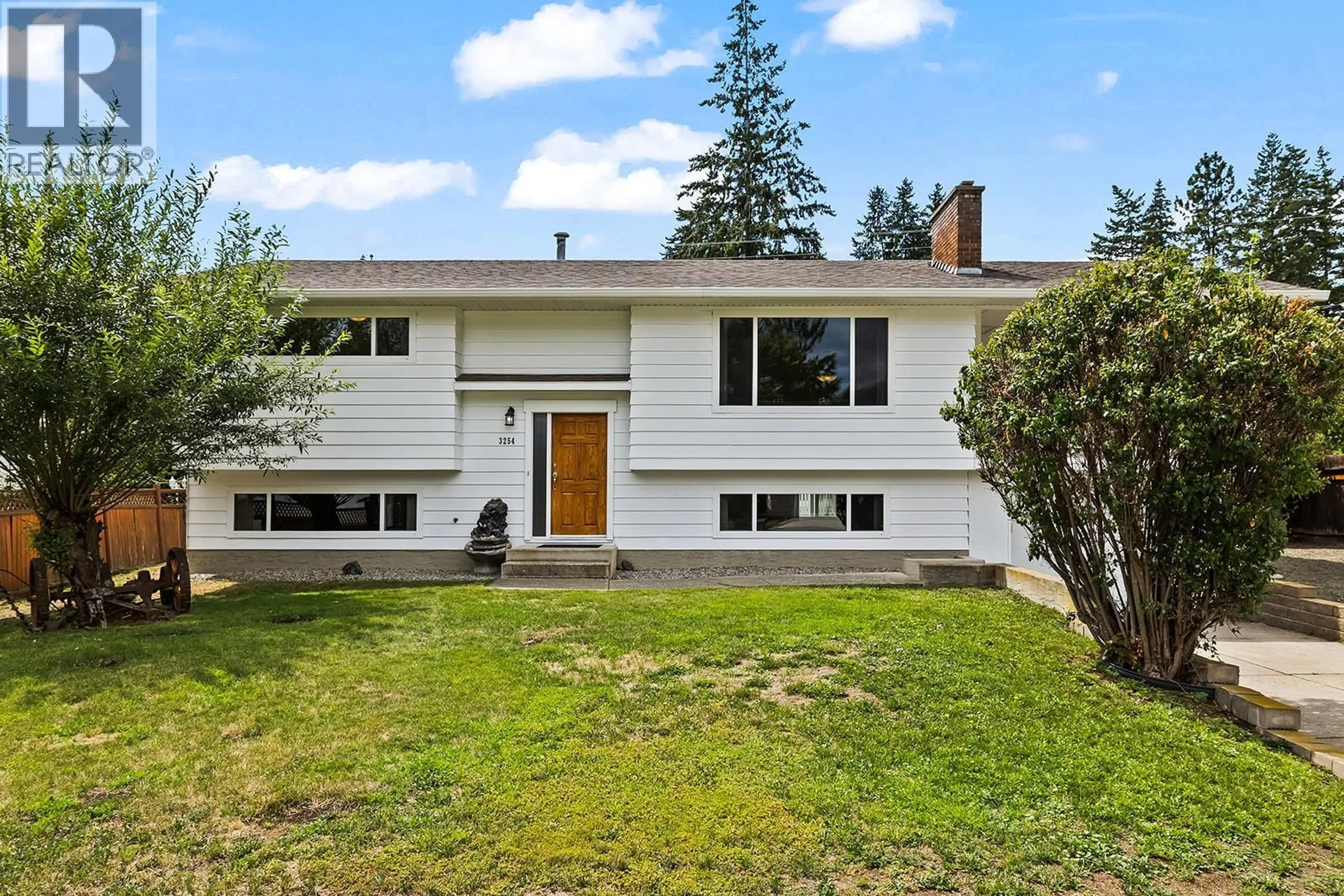 Home with vinyl exterior material, street for 3254 MCGREGOR ROAD, West Kelowna British Columbia V4T1G4