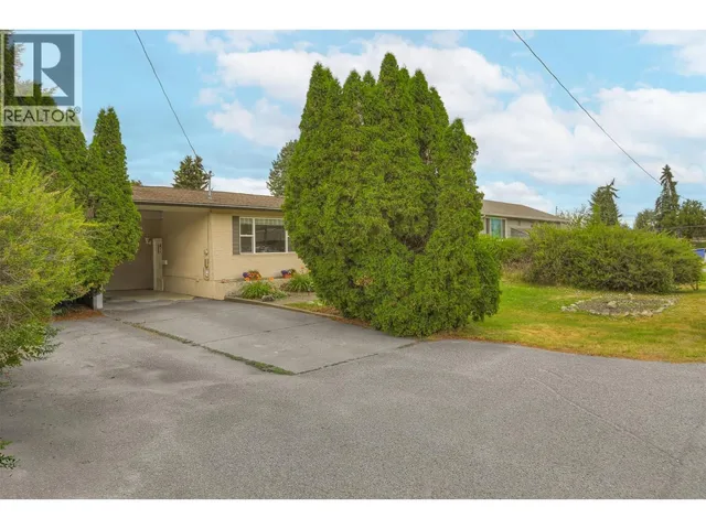1530 FRIESEN ROAD, Kelowna 2