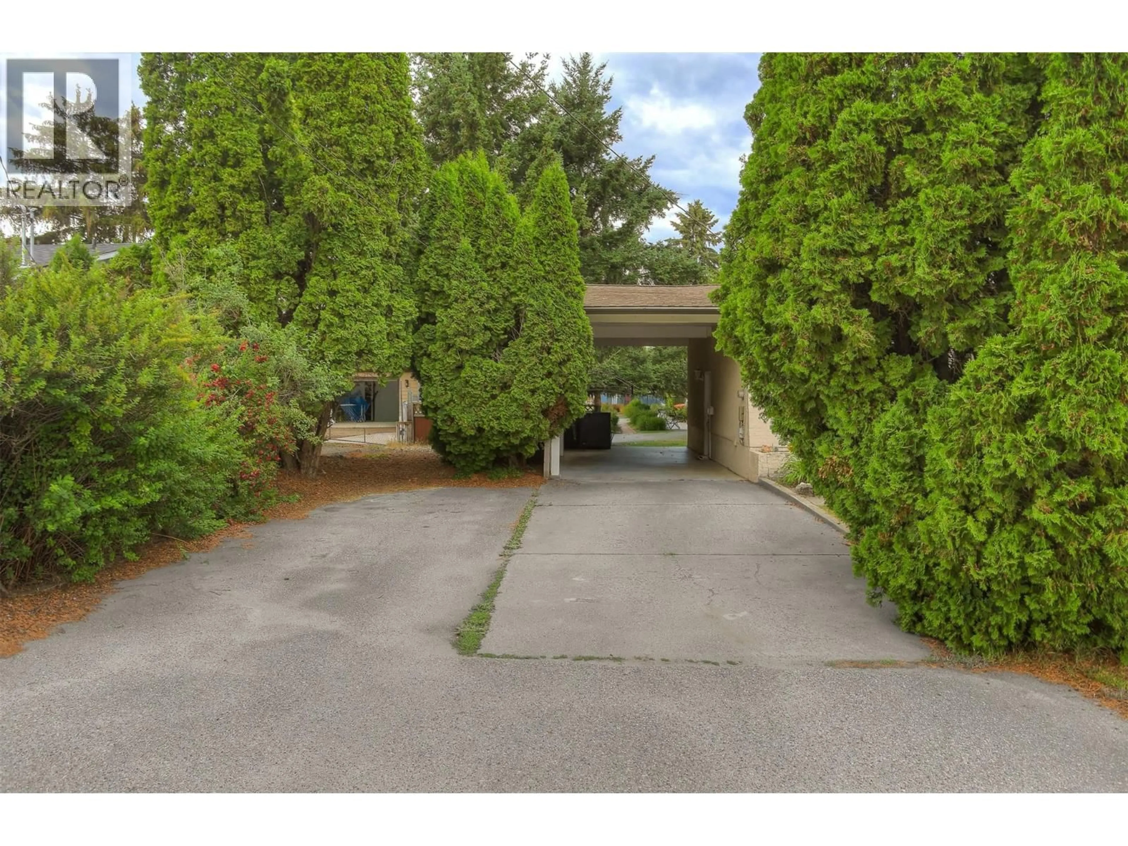 Unknown for 1530 FRIESEN ROAD, Kelowna British Columbia V1X4X6