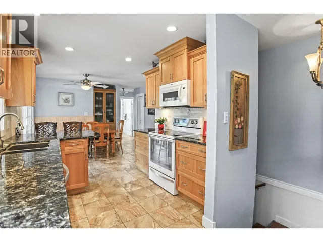 1530 FRIESEN ROAD, Kelowna 5