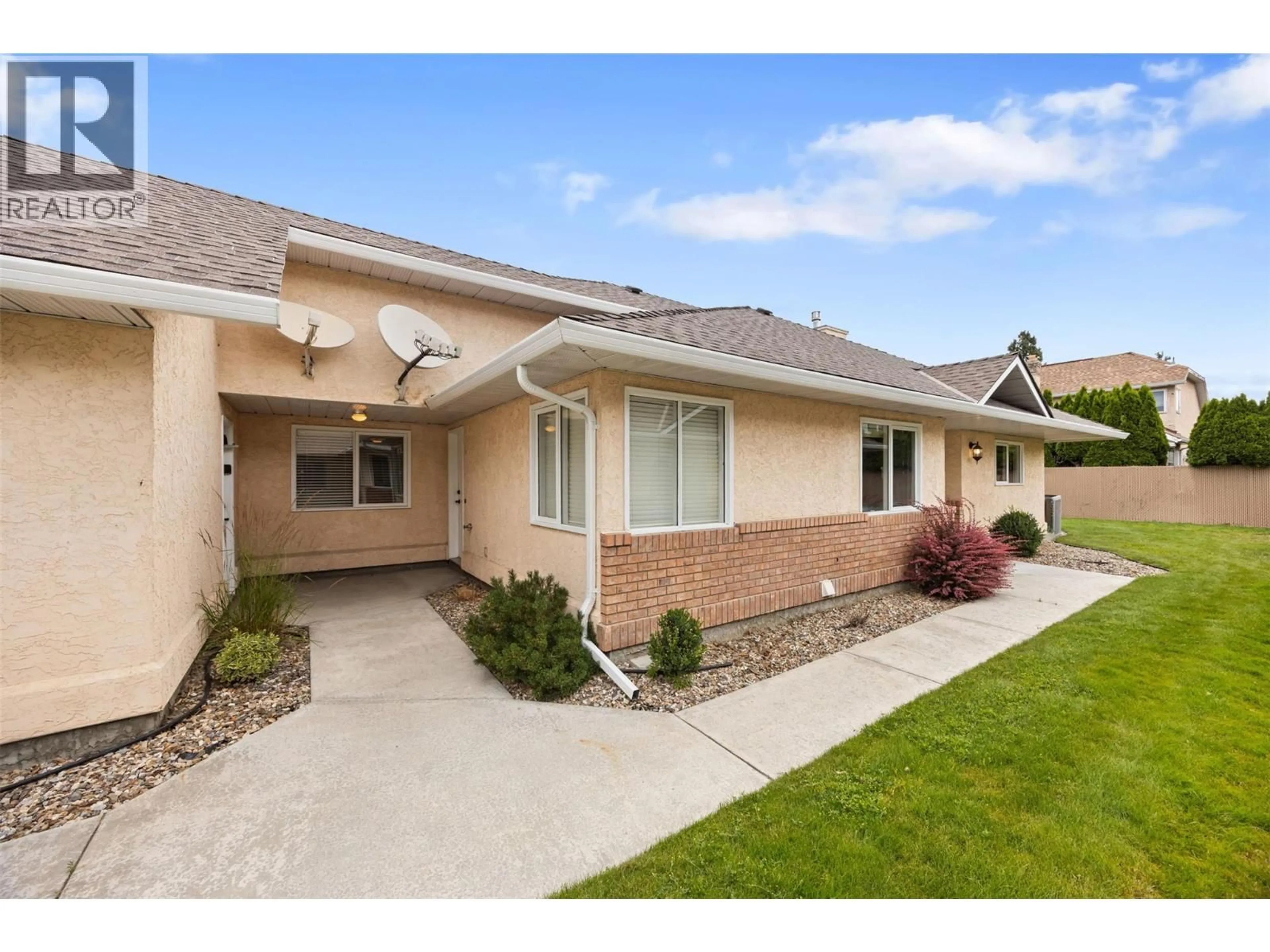 Unknown for 9 - 1886 PARKVIEW CRESCENT, Kelowna British Columbia V1X7G6