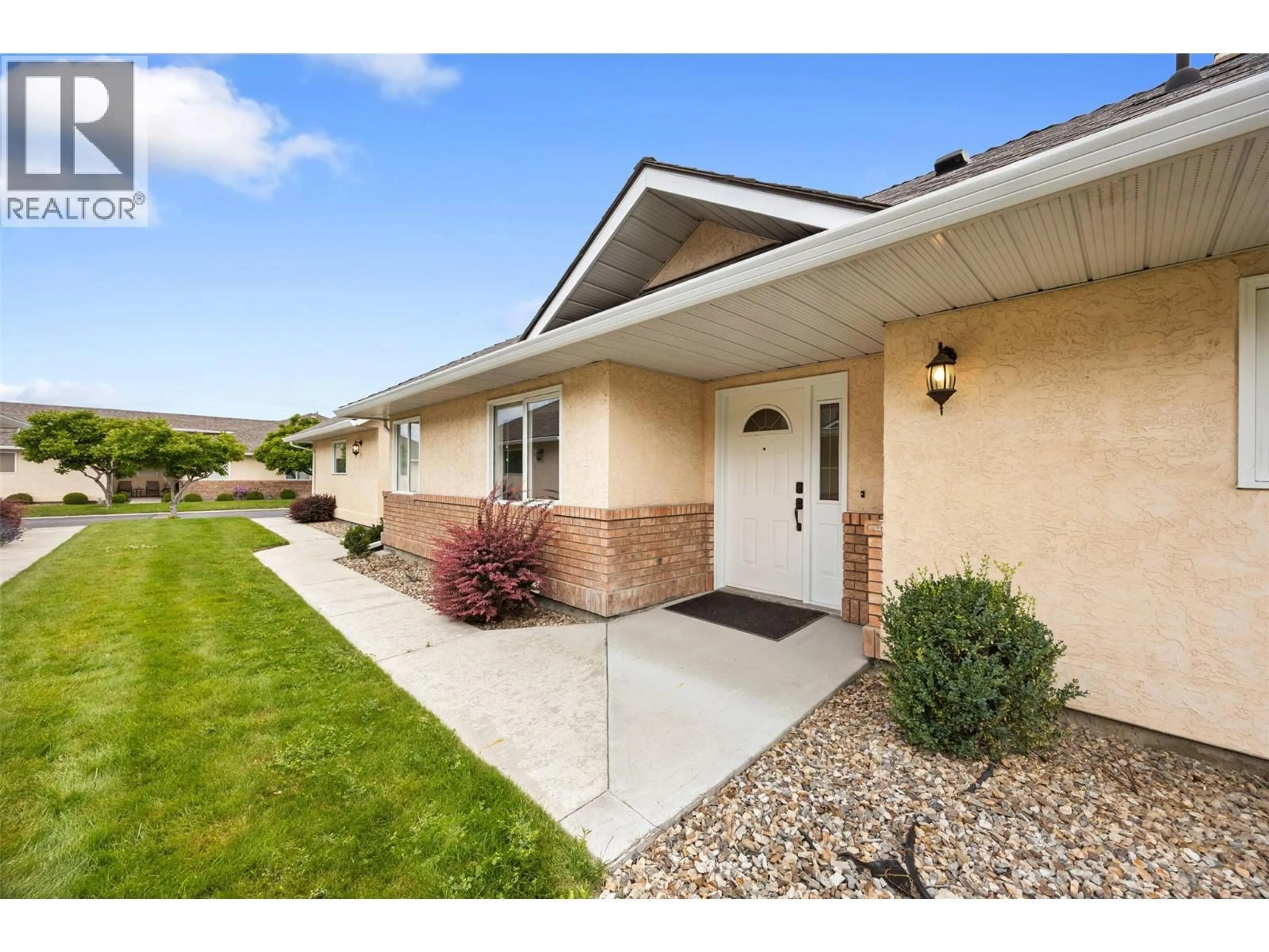 Unknown for 9 - 1886 PARKVIEW CRESCENT, Kelowna British Columbia V1X7G6