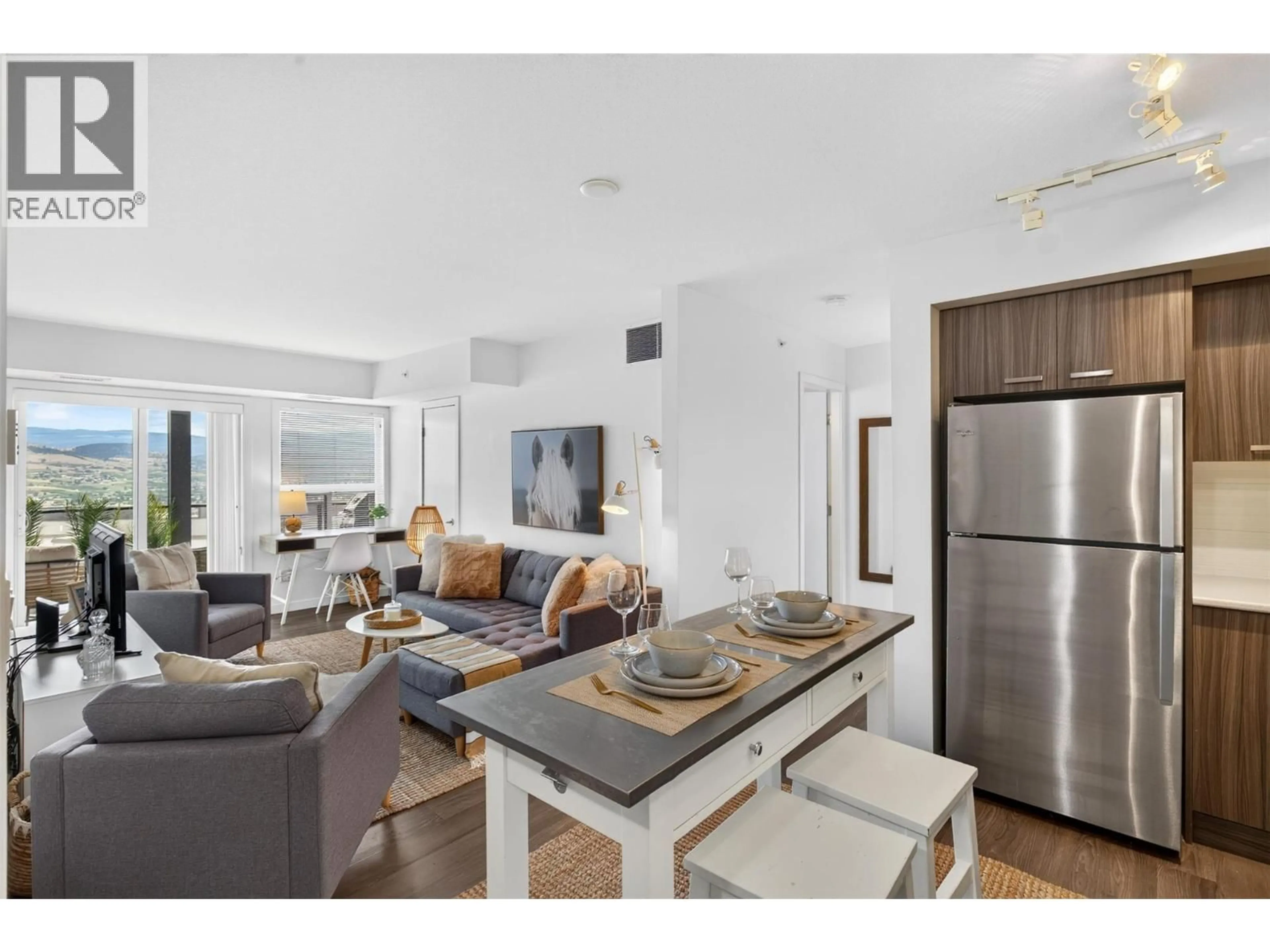 Open concept kitchen, unknown for PH21 - 775 ACADEMY WAY, Kelowna British Columbia V1V0A5