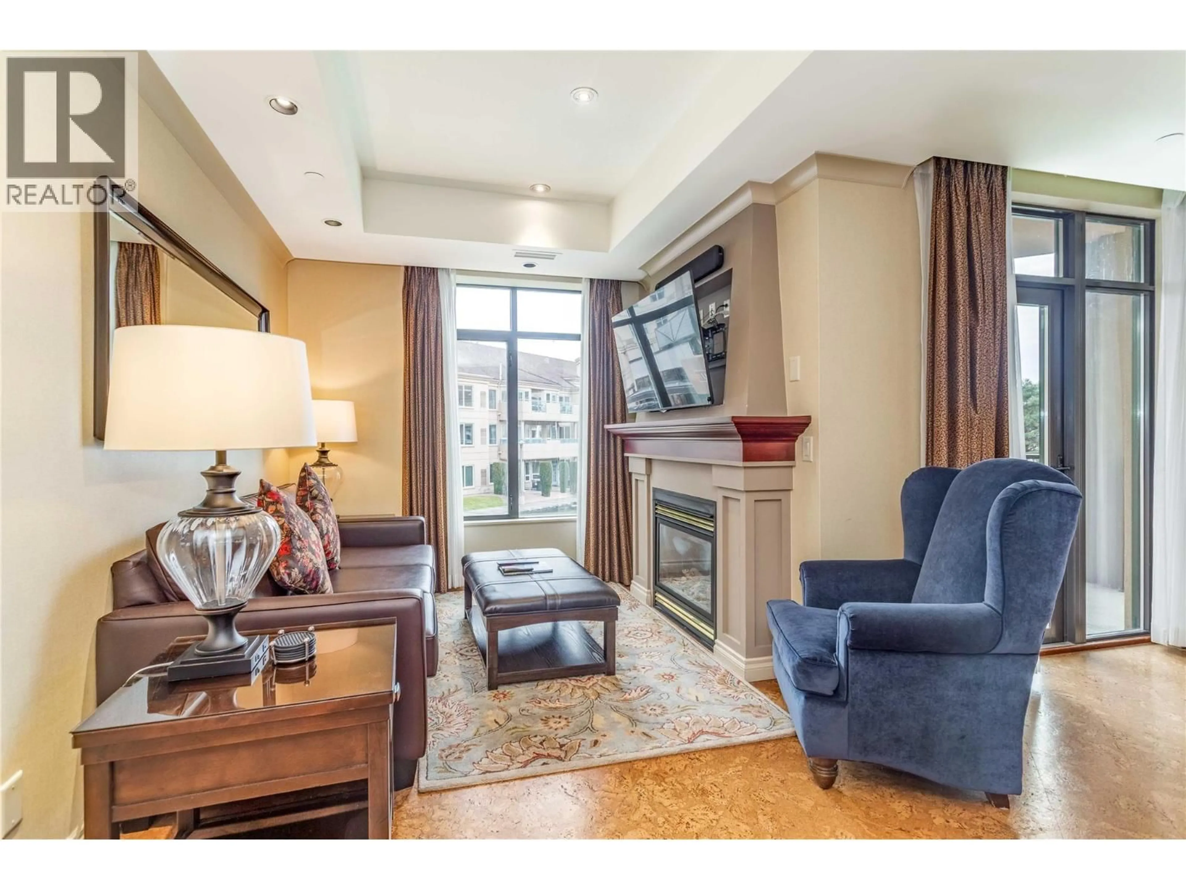 Living room with furniture, unknown for 251 C6 - 1288 WATER STREET, Kelowna British Columbia V1Y9P3