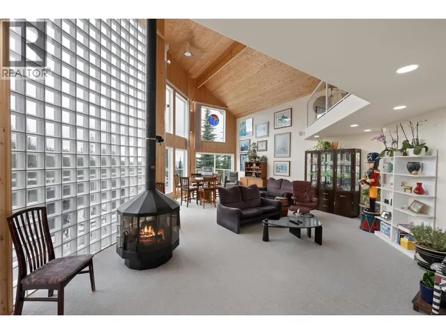 200 COUGAR ROAD, Oliver 3