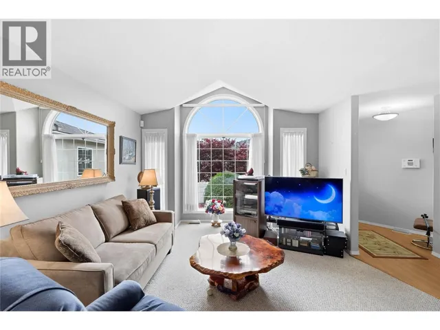 121 - 1634 CARMI AVENUE, Penticton 2