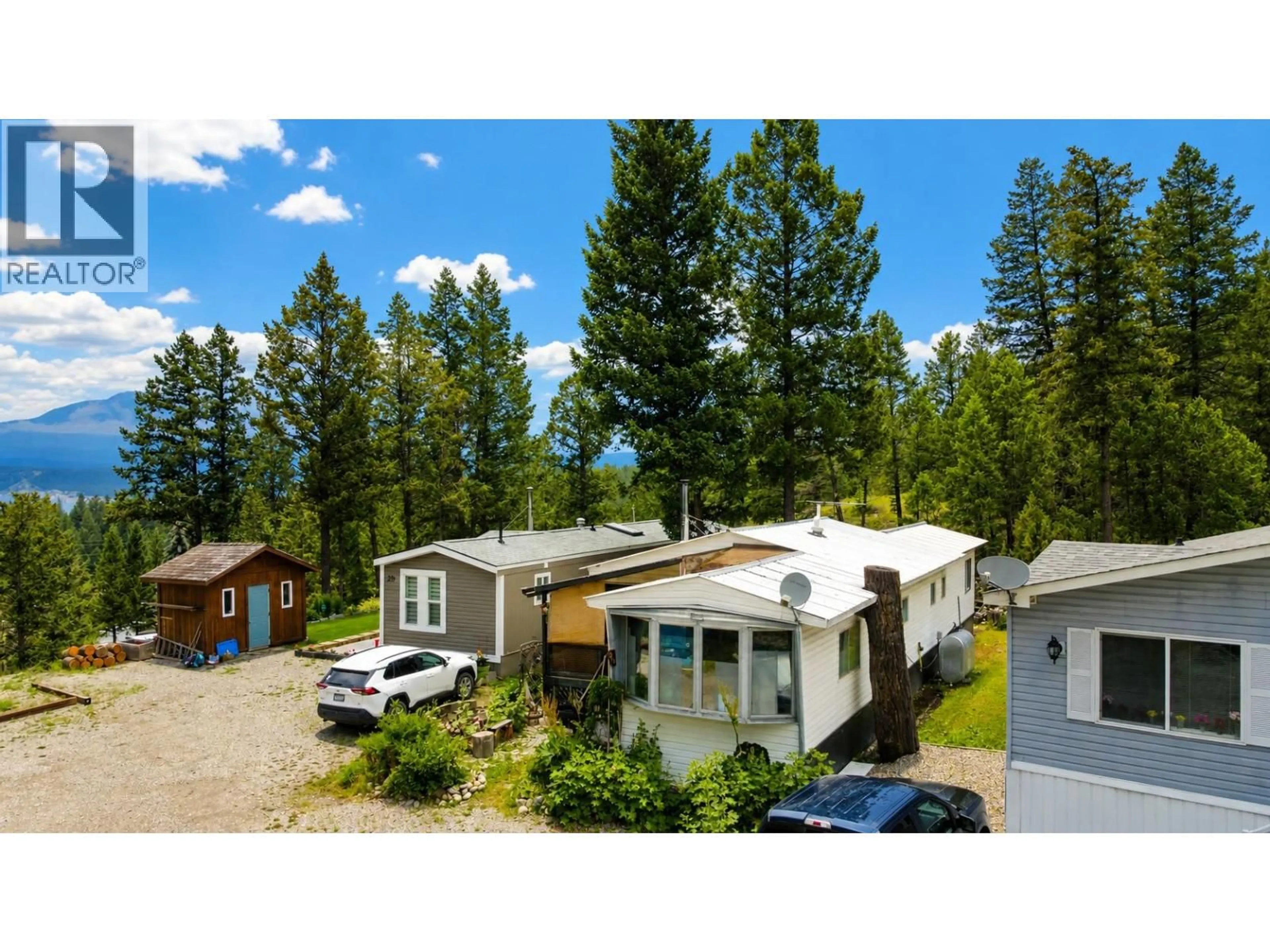 A pic from outside/outdoor area/front of a property/back of a property/a pic from drone, unknown for 28 - 8634 93/95 HIGHWAY, Radium Hot Springs British Columbia V0A1M0