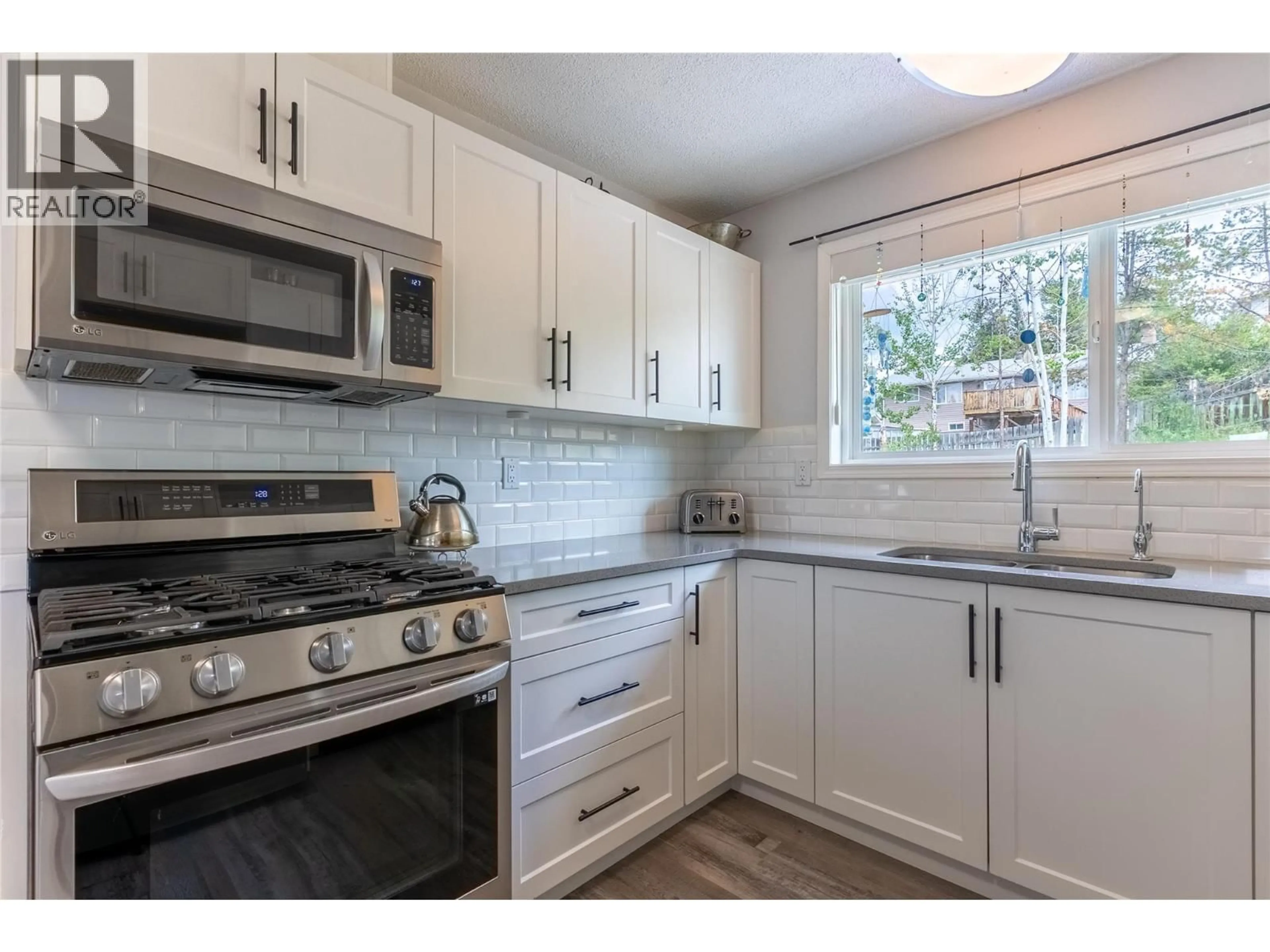 Standard kitchen, unknown for 144 BIRCH CRESCENT, Logan Lake British Columbia V0K1W0