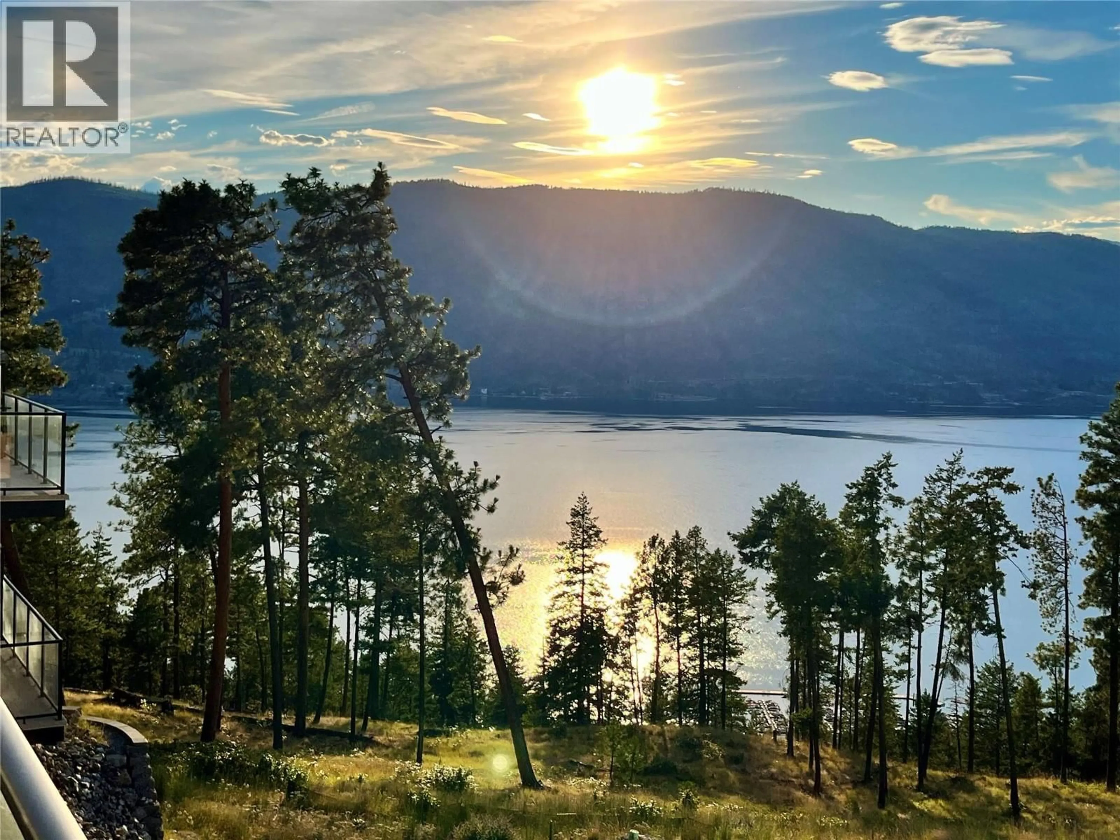 Blurry image for 22 - 3220 HILLTOWN DRIVE, Kelowna British Columbia V1V0C6