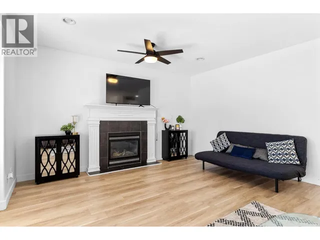 1374 MCINNES AVENUE, Kelowna 5