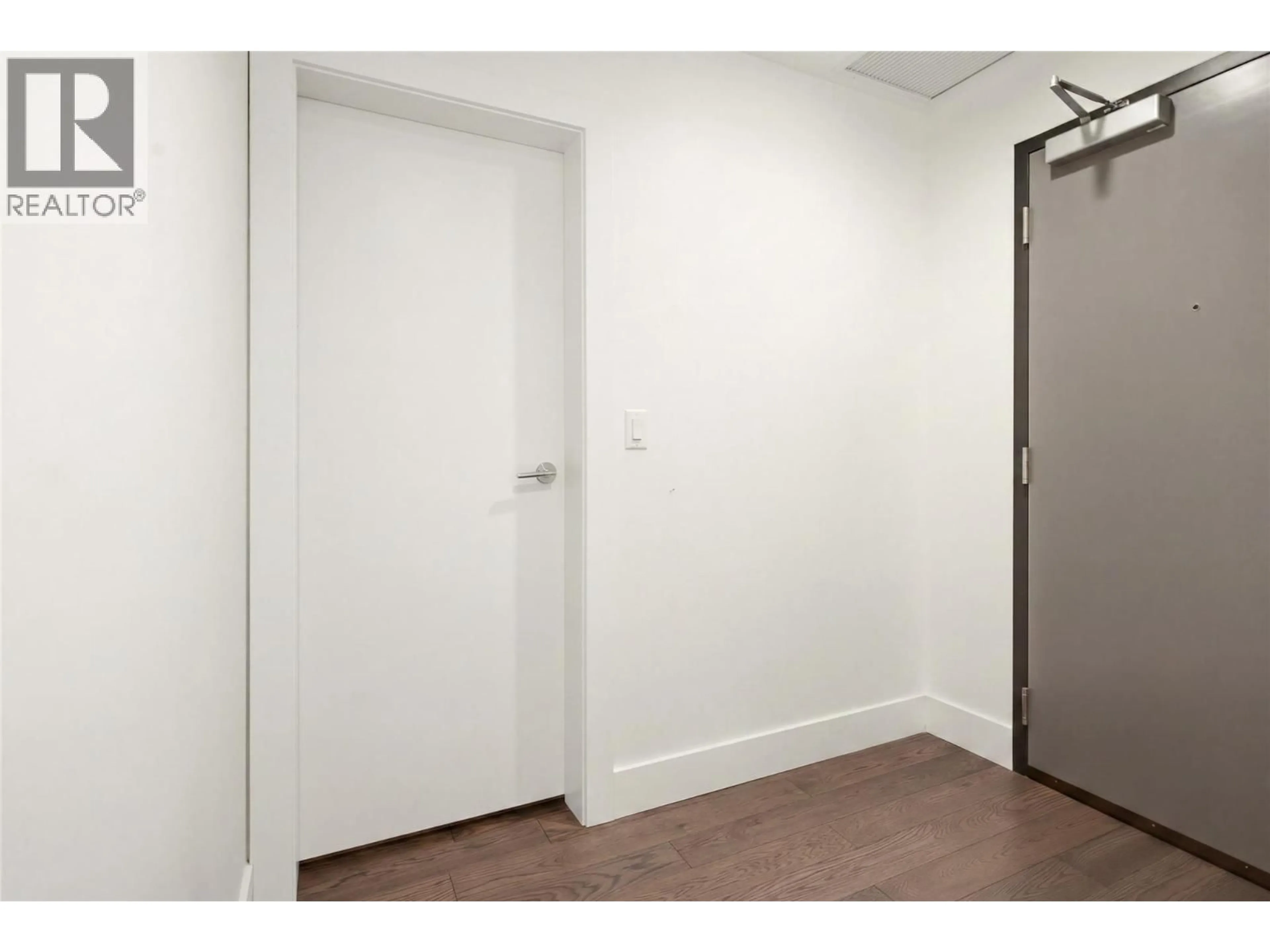 Unknown for 1202 - 1181 SUNSET DRIVE, Kelowna British Columbia V1Y0J4
