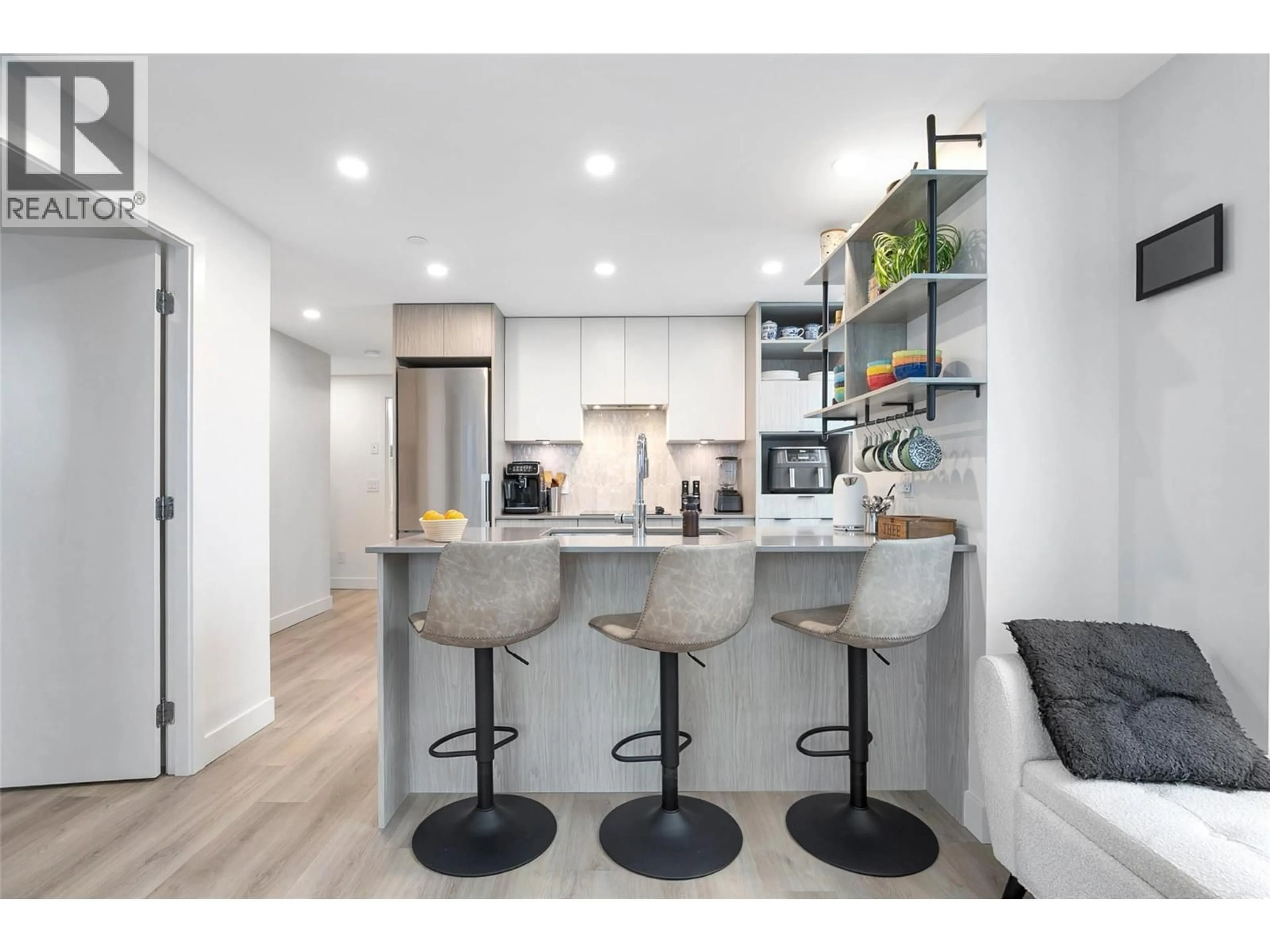 Open concept kitchen, unknown for 905 - 1488 BERTRAM STREET, Kelowna British Columbia V1Y0M6