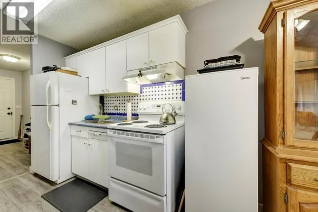 203C - 880 BADKE ROAD, Kelowna 4