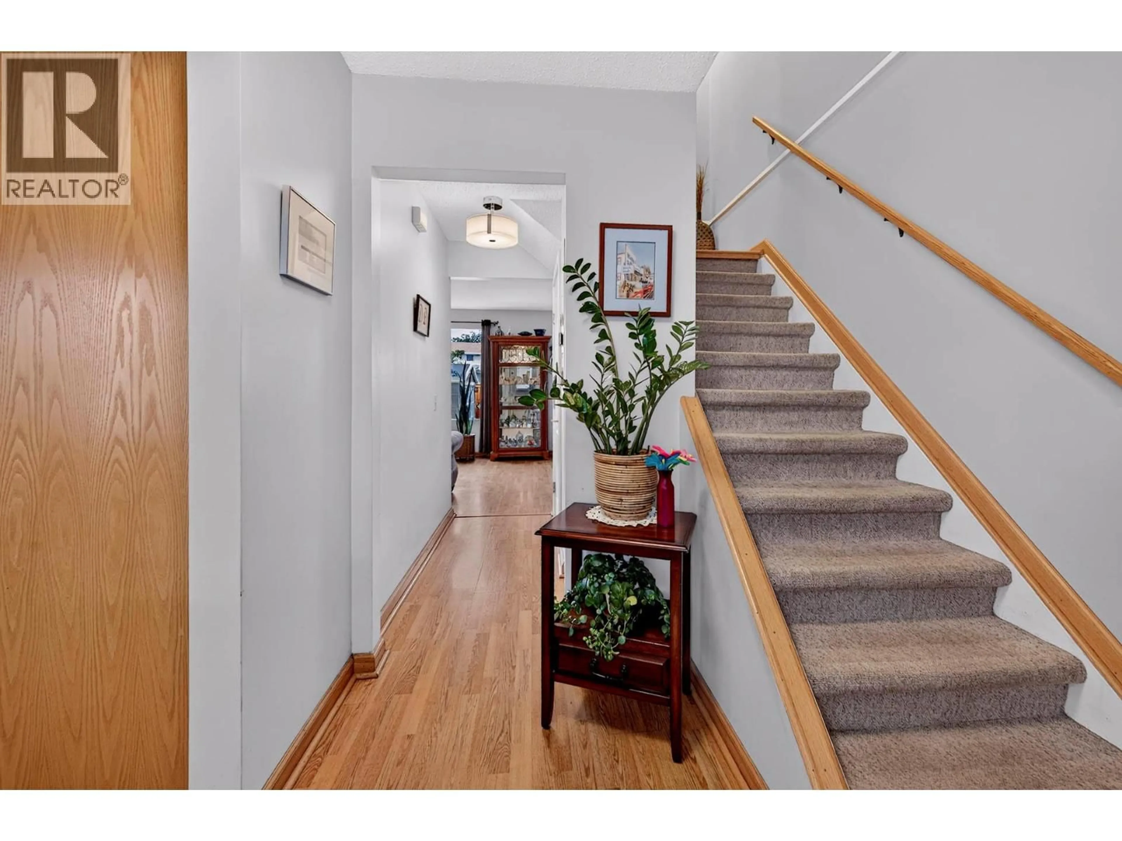 Indoor entryway for 53 - 2568 SANDPIPER DRIVE, Kamloops British Columbia V2B6X1