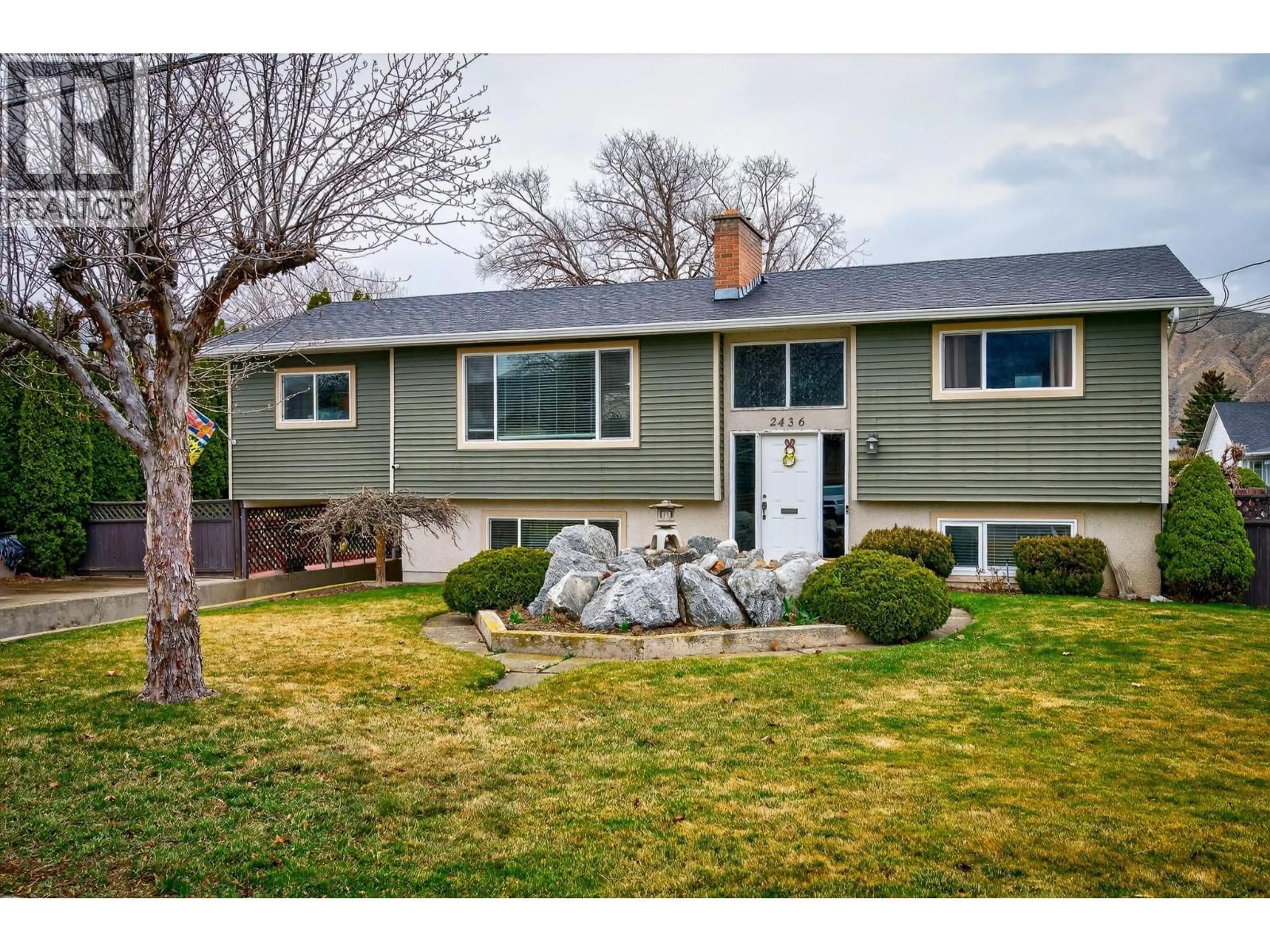 Home with vinyl exterior material, street for 2436 GREENFIELD AVENUE, Kamloops British Columbia V2B4P7