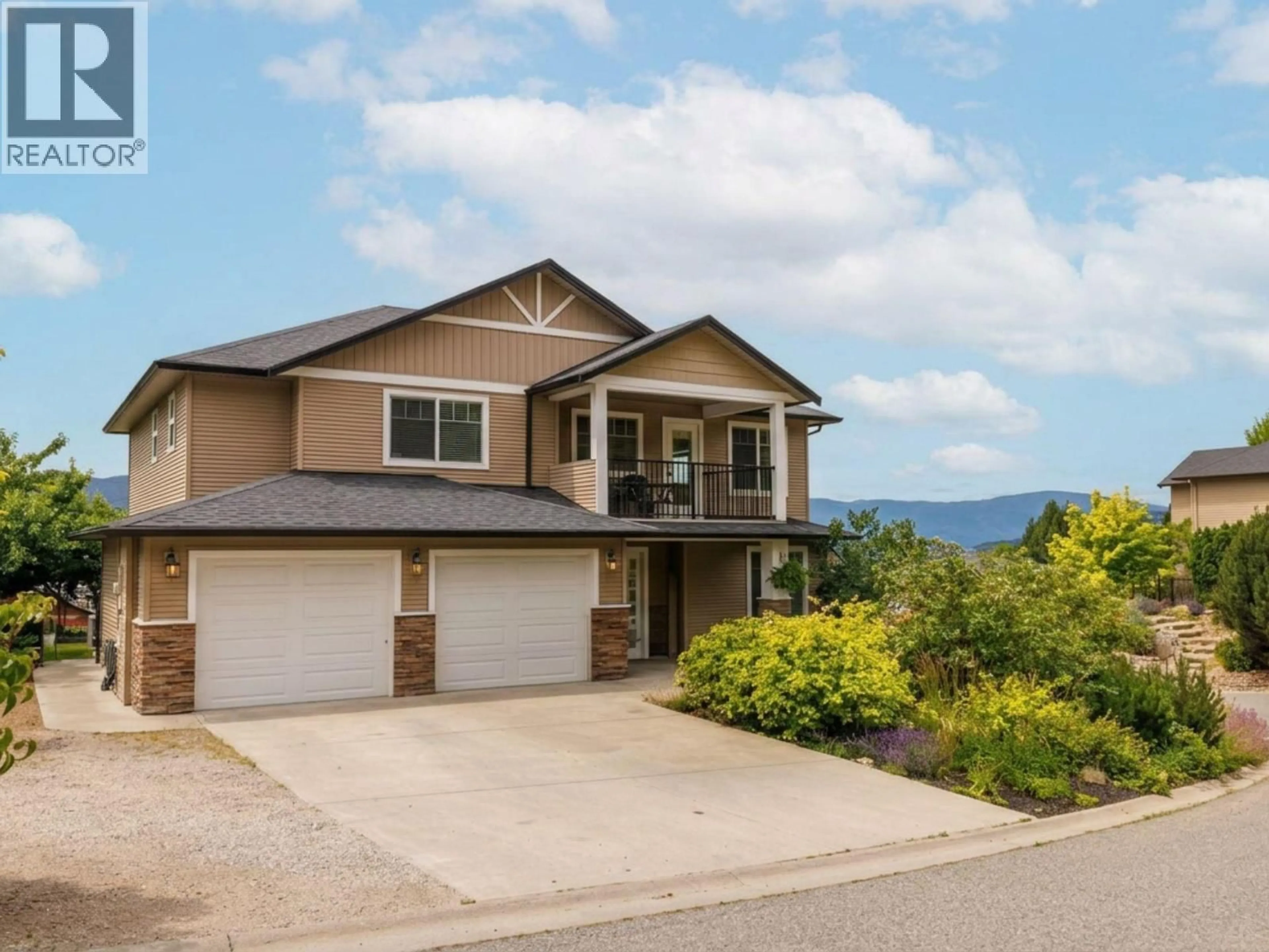 Home with vinyl exterior material, water/lake/river/ocean view for 10349 COPPER HILL LANE, Lake Country British Columbia V4V2P3
