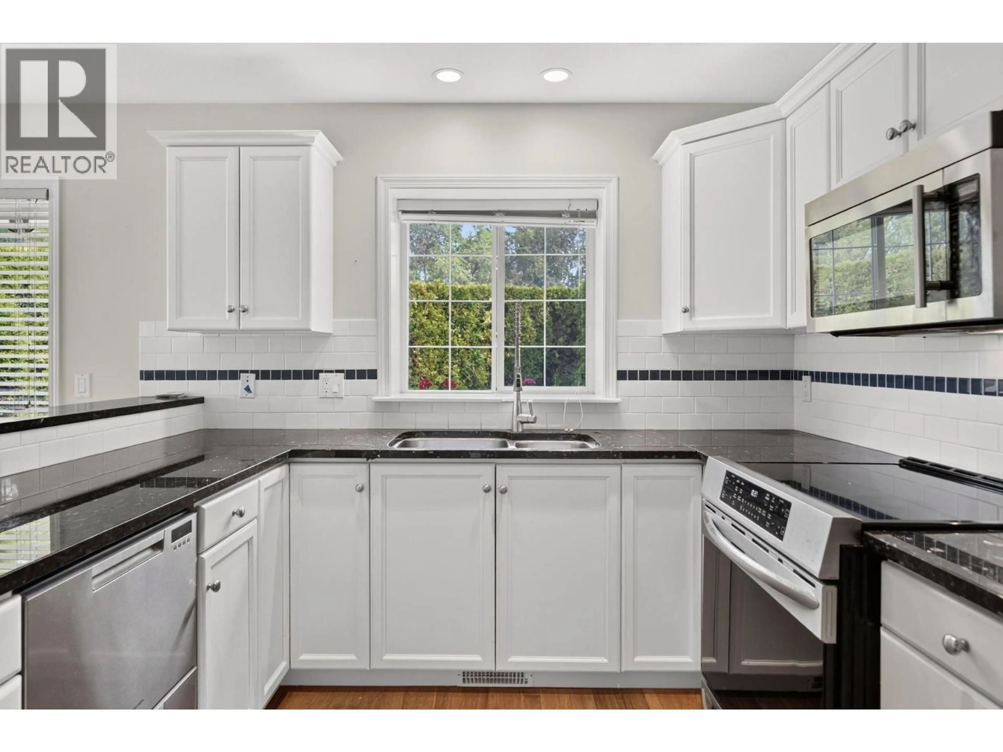 Standard kitchen, ceramic/tile floor for 125 - 3788 BIRD PLACE, Kelowna British Columbia V1W4T3