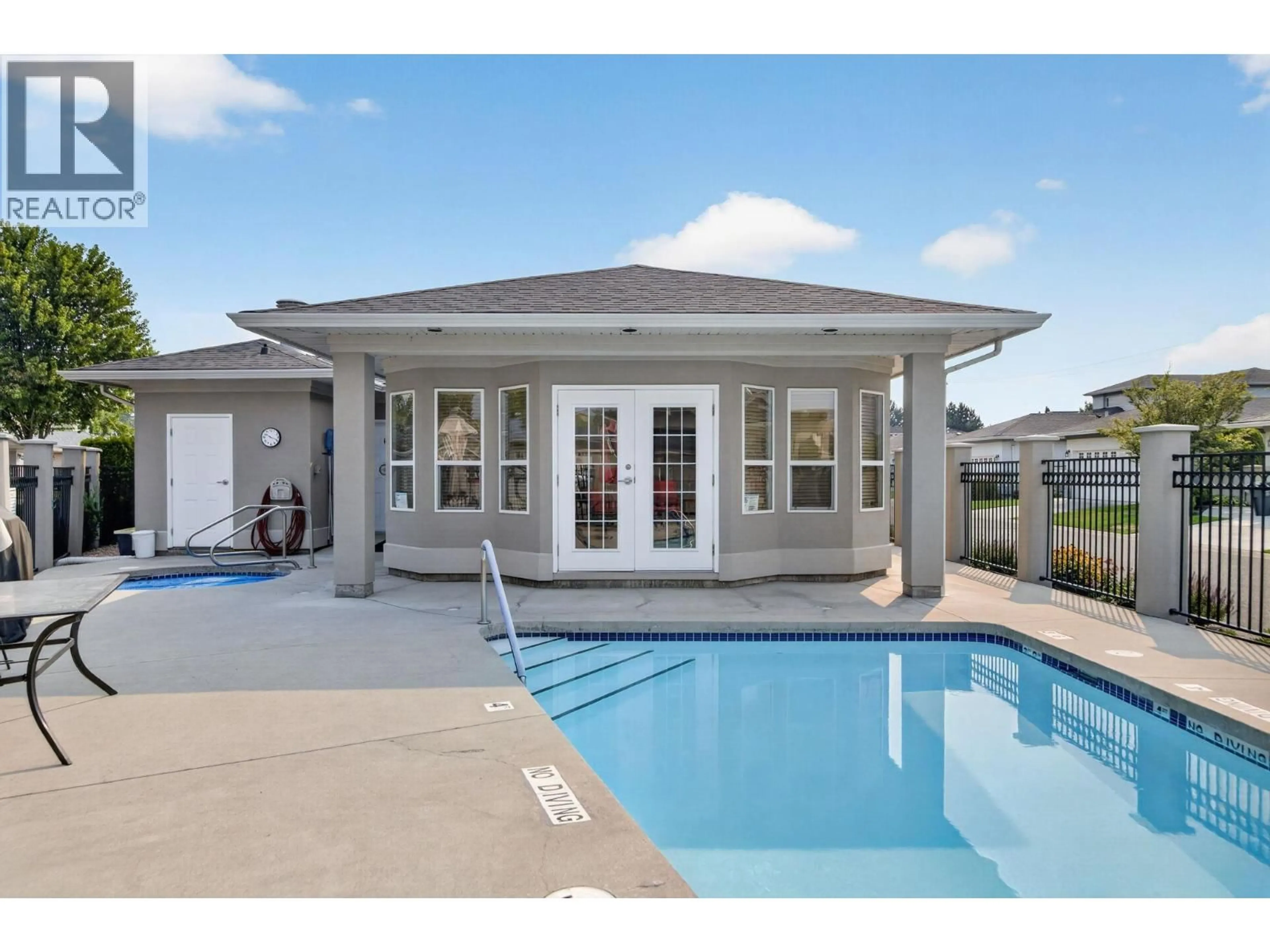 Pool for 125 - 3788 BIRD PLACE, Kelowna British Columbia V1W4T3