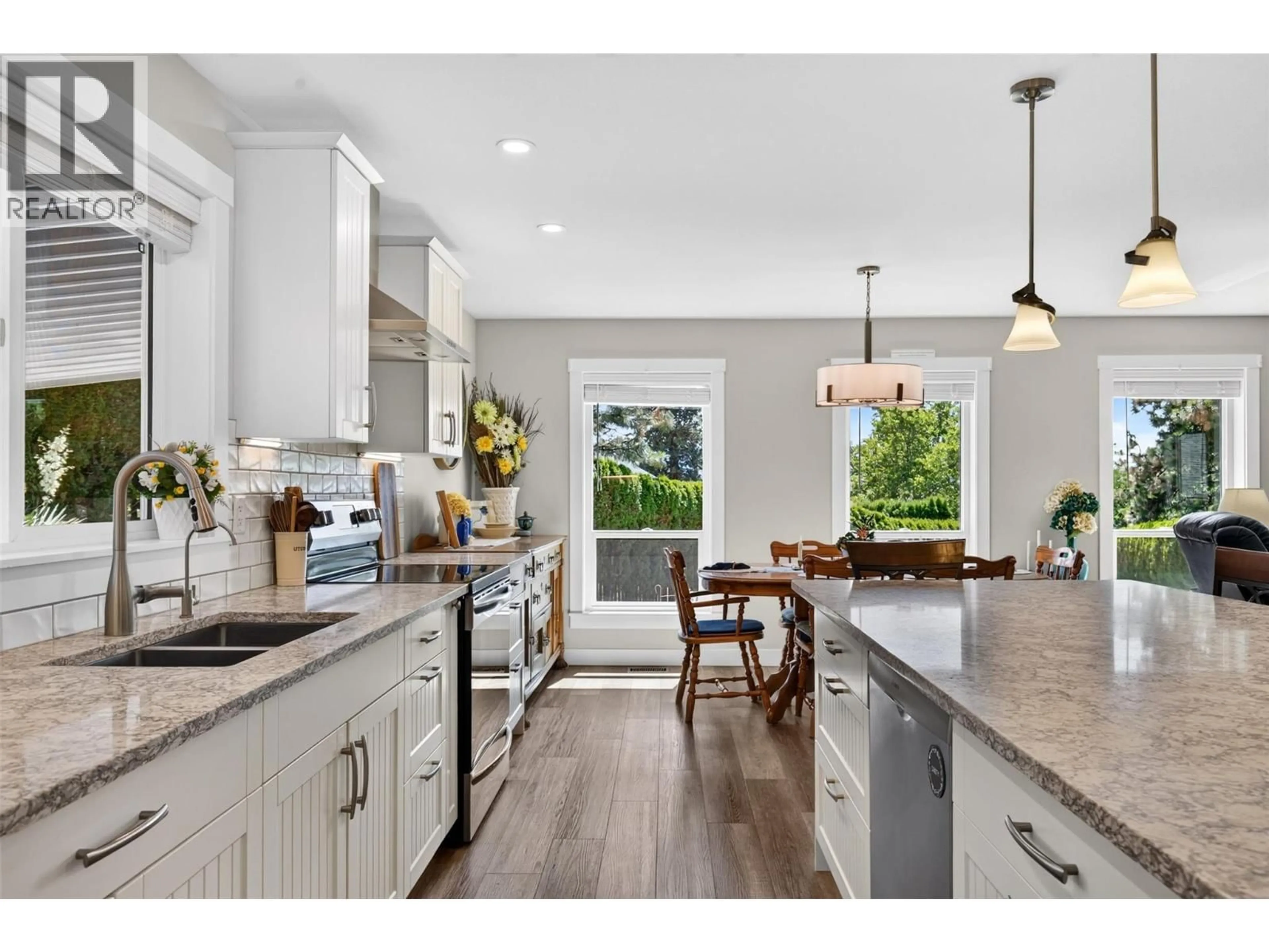 Open concept kitchen, unknown for 1077 CASCADE PLACE, Kelowna British Columbia V1V1H9