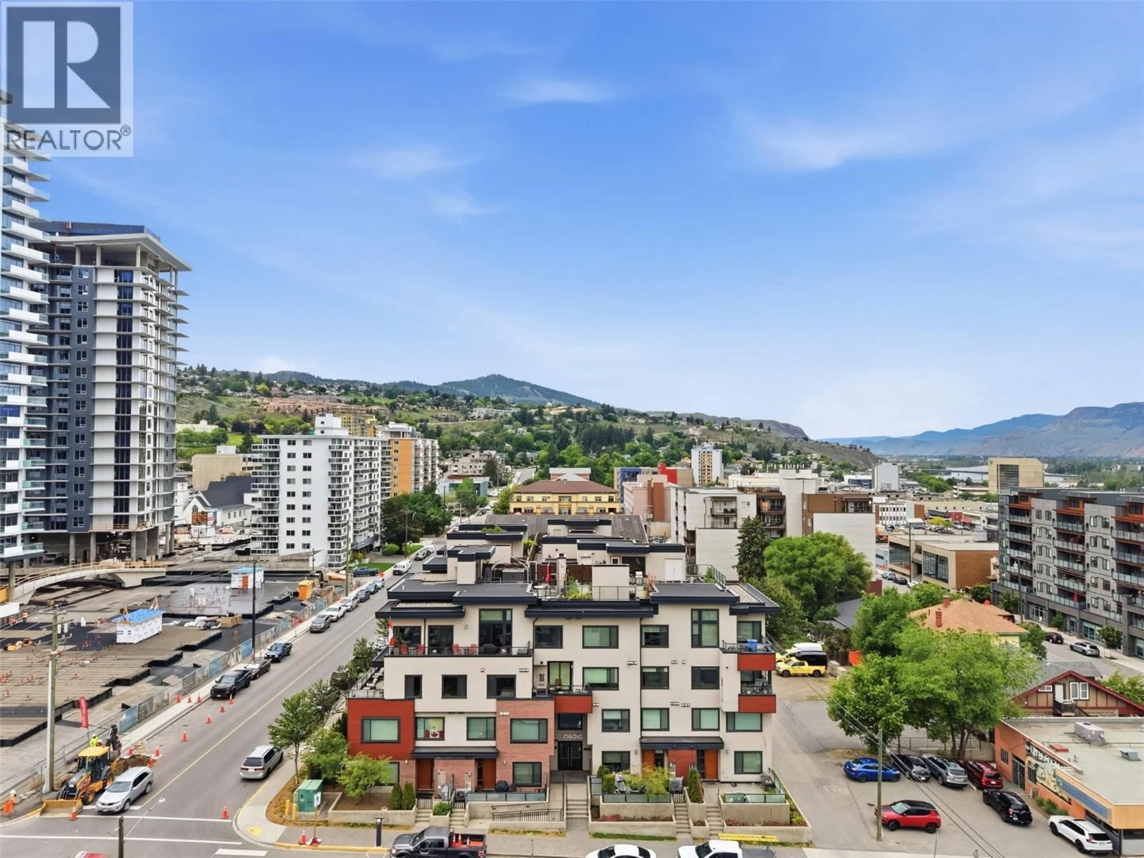 A pic from outside/outdoor area/front of a property/back of a property/a pic from drone, city buildings view from balcony for 201 - 460 5TH AVENUE, Kamloops British Columbia V2C5Y2