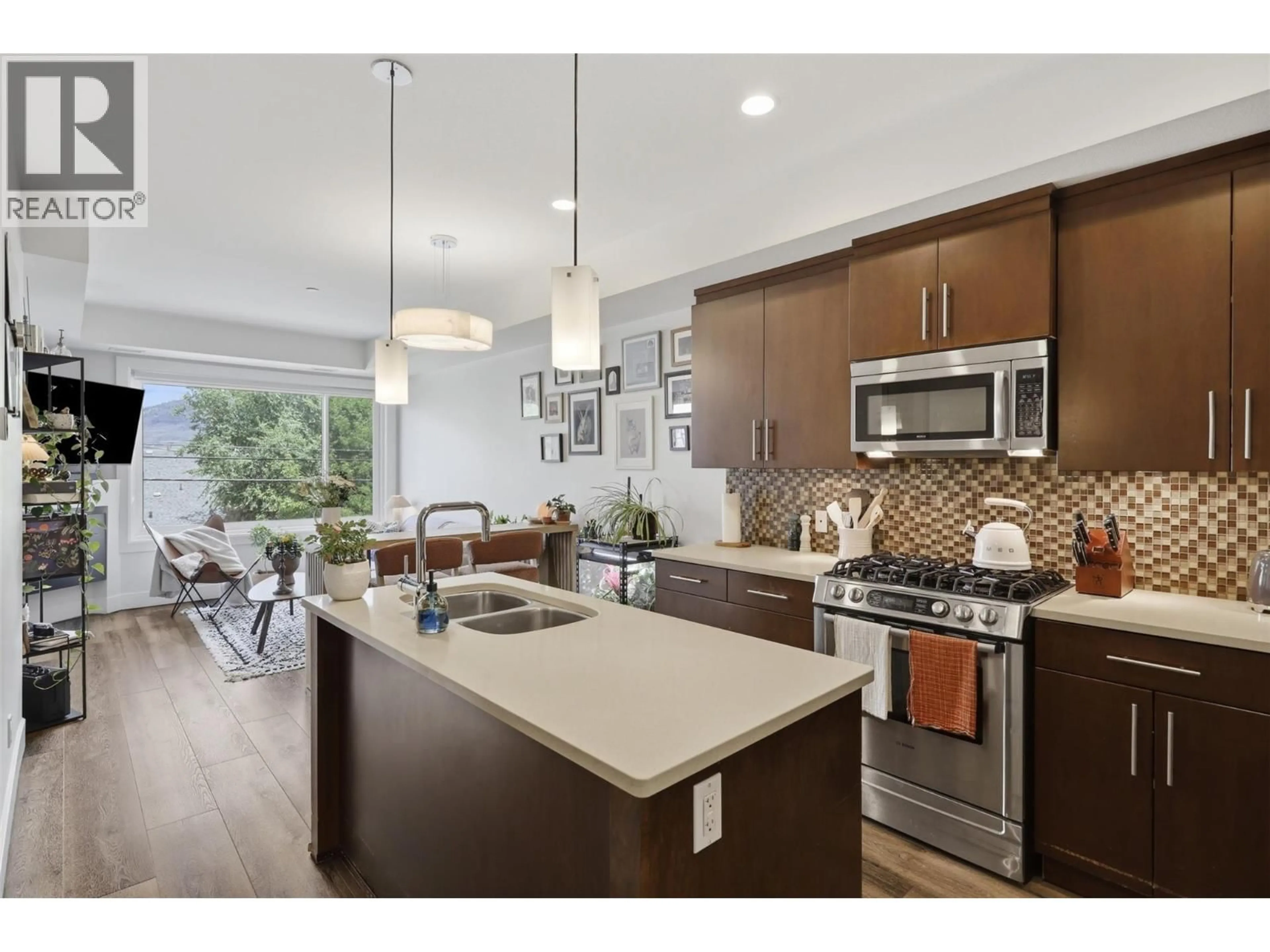 Open concept kitchen, unknown for 201 - 460 5TH AVENUE, Kamloops British Columbia V2C5Y2