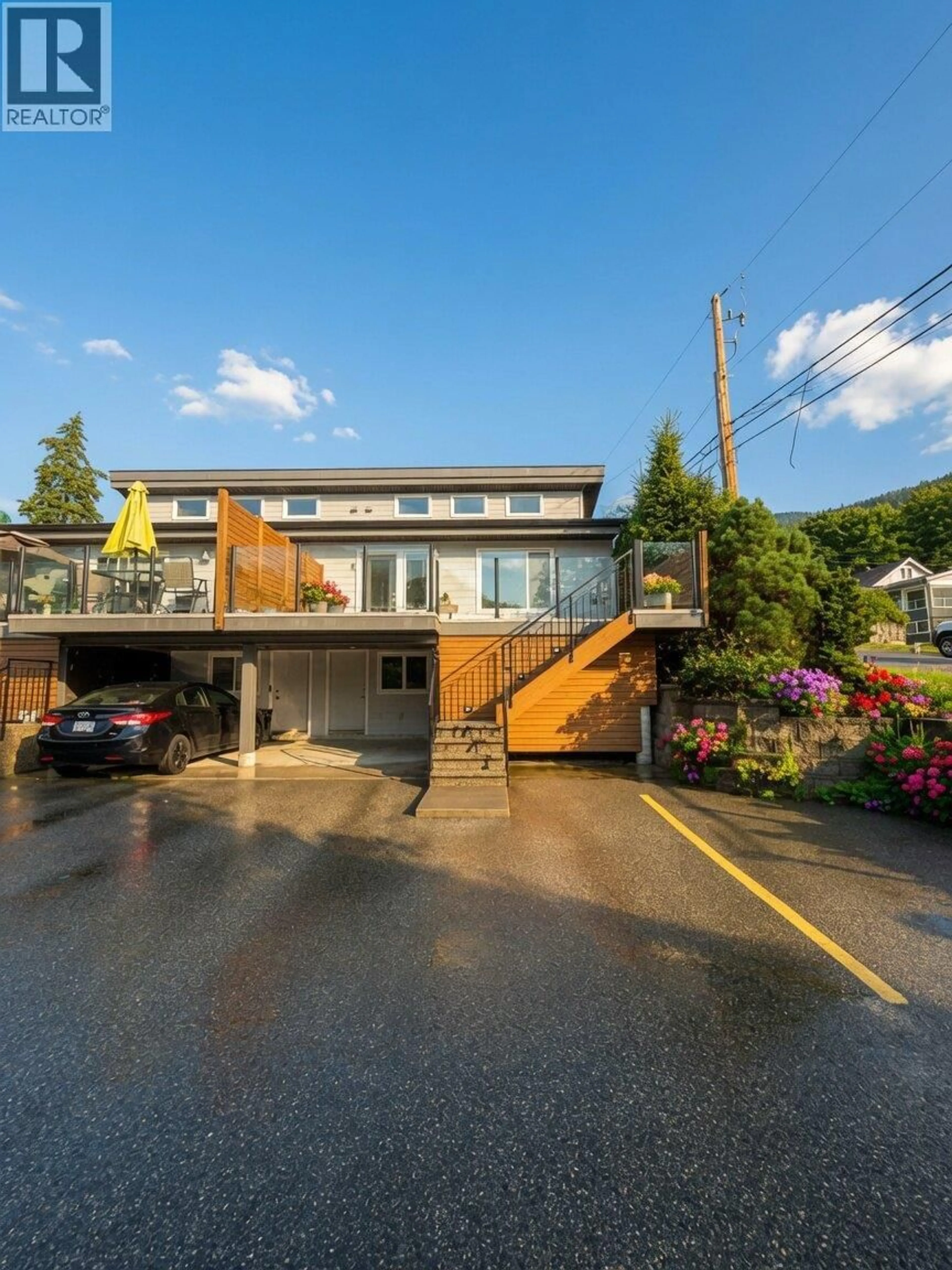 Unknown for 8 - 702 FOURTH STREET, Nelson British Columbia V1L2S8