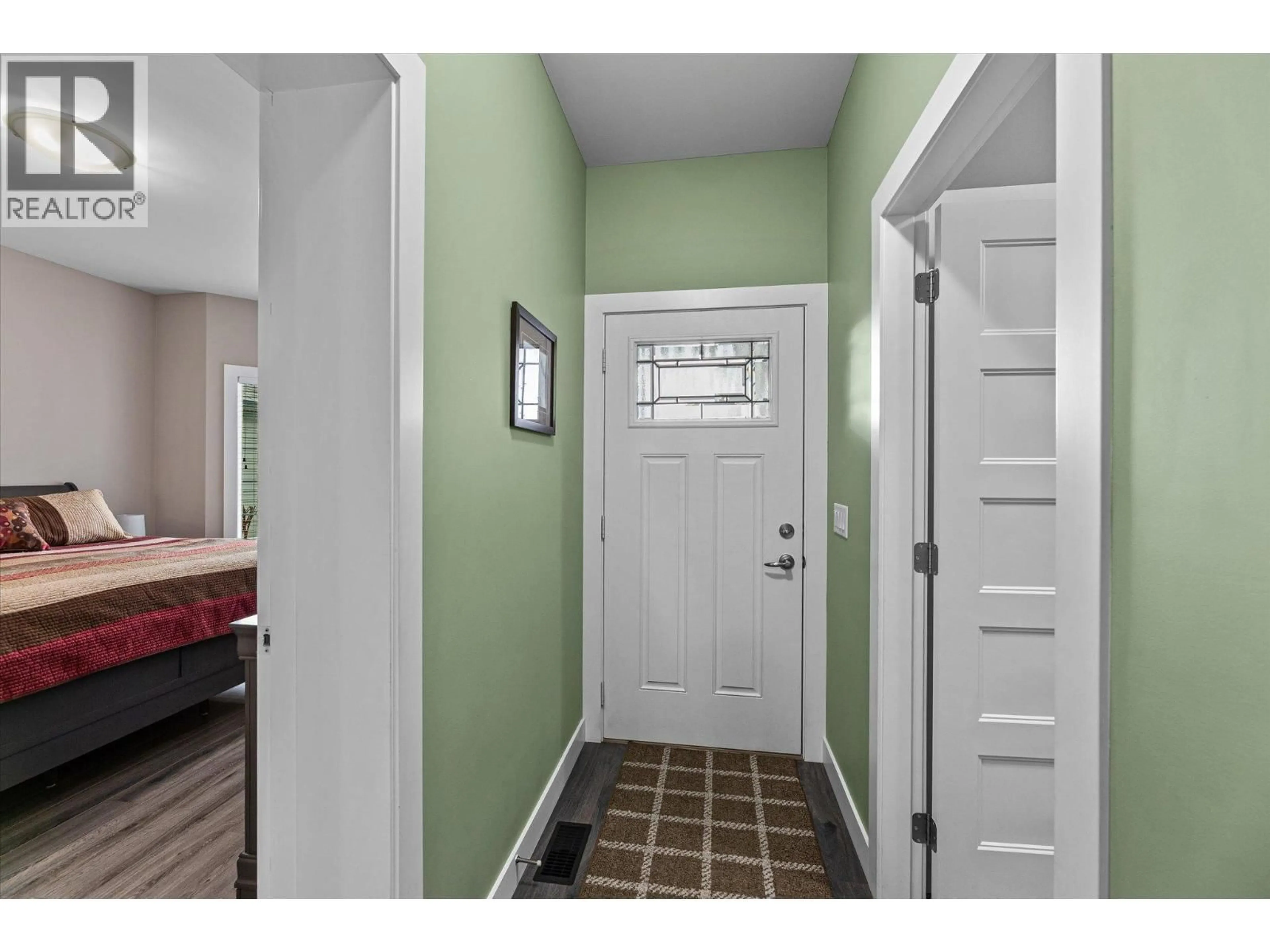 Indoor entryway for 2063 ASPEN DRIVE, West Kelowna British Columbia V4T3A5