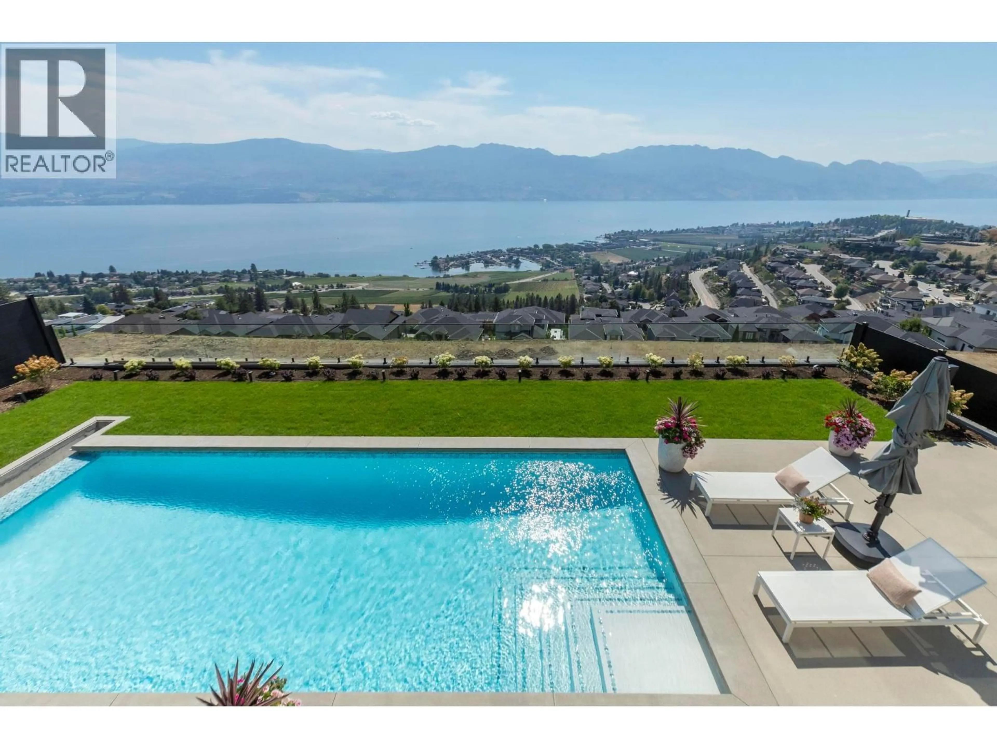 Pool for 1391 VINEYARD DRIVE, West Kelowna British Columbia V4T0E9