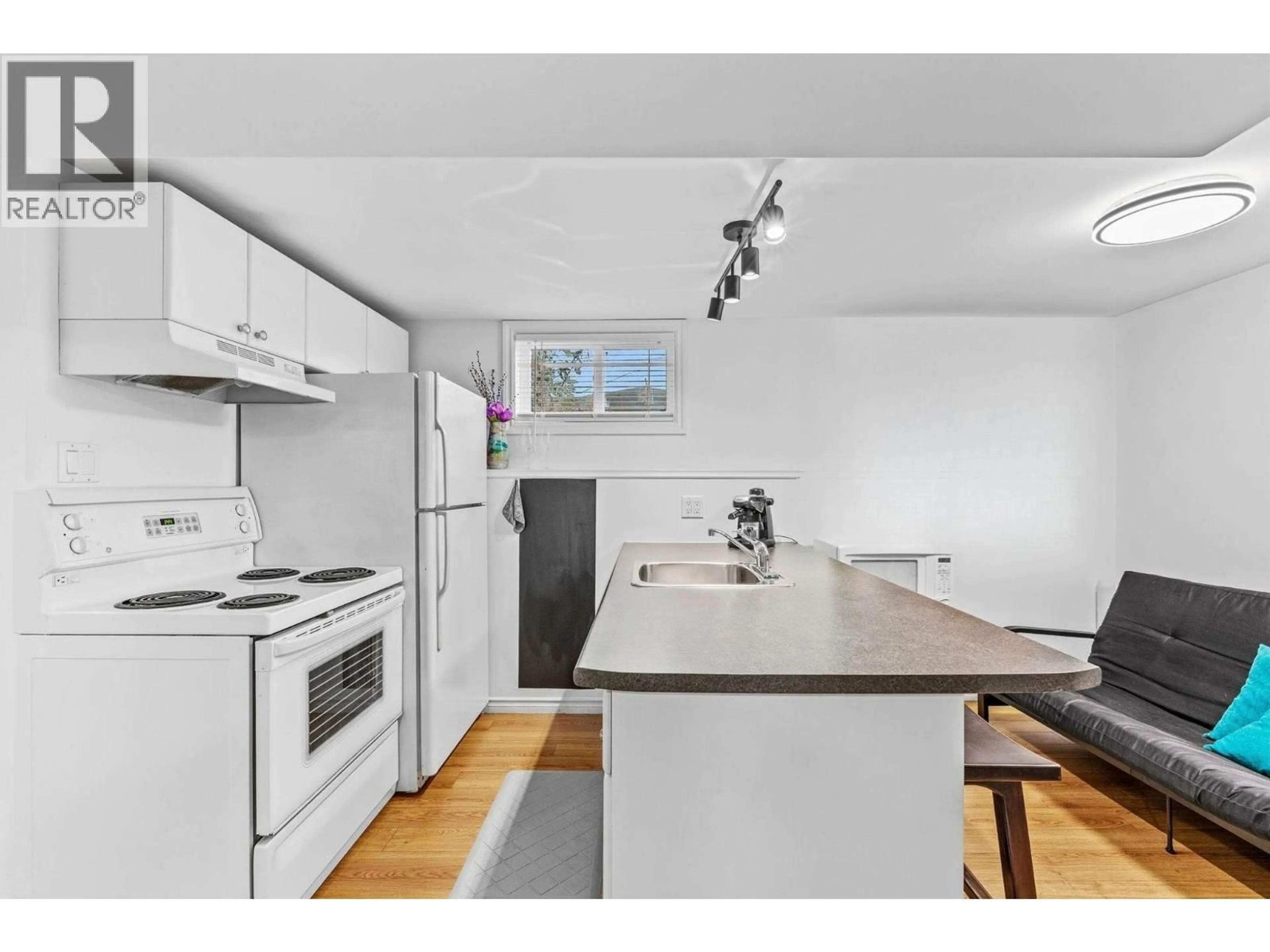 Standard kitchen, unknown for 13614 SPENCER AVENUE, Summerland British Columbia V0H1Z0