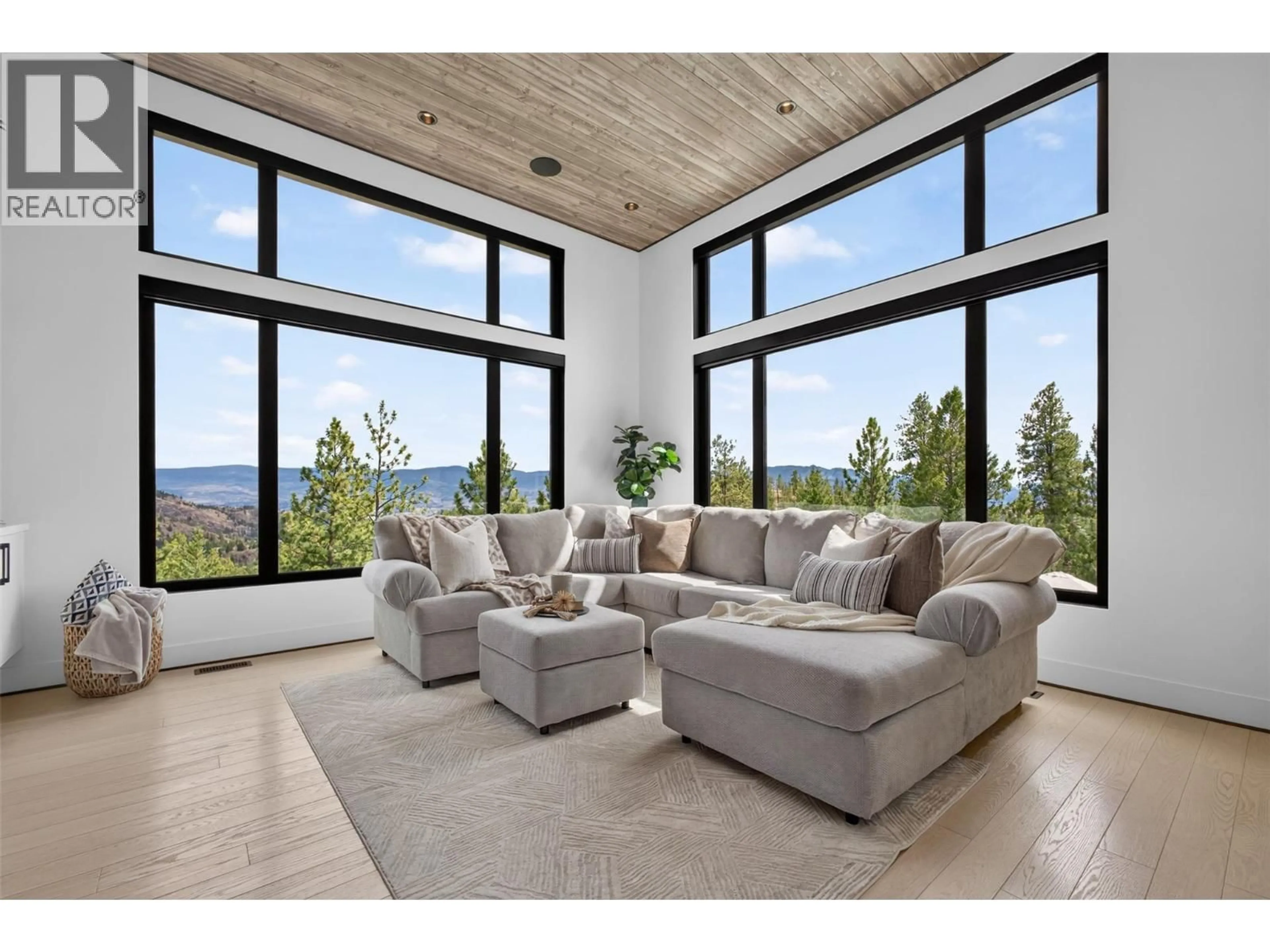 Living room with furniture, unknown for 2509 TALLUS HEIGHTS DRIVE, West Kelowna British Columbia V4T3M2