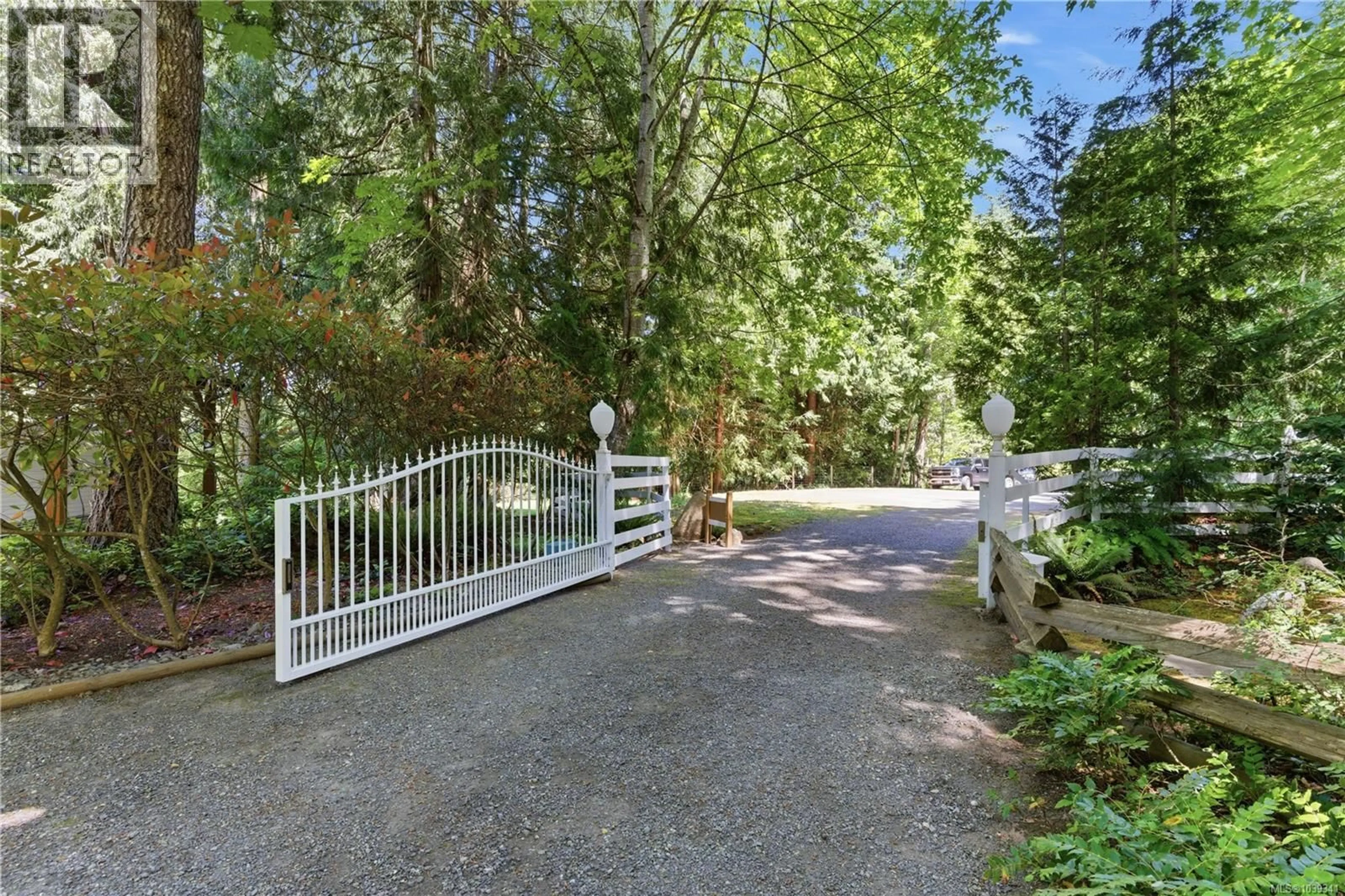 A pic from outside/outdoor area/front of a property/back of a property/a pic from drone, water/lake/river/ocean view for 2484 GIBBS PLACE, Mill Bay British Columbia V8H1A4