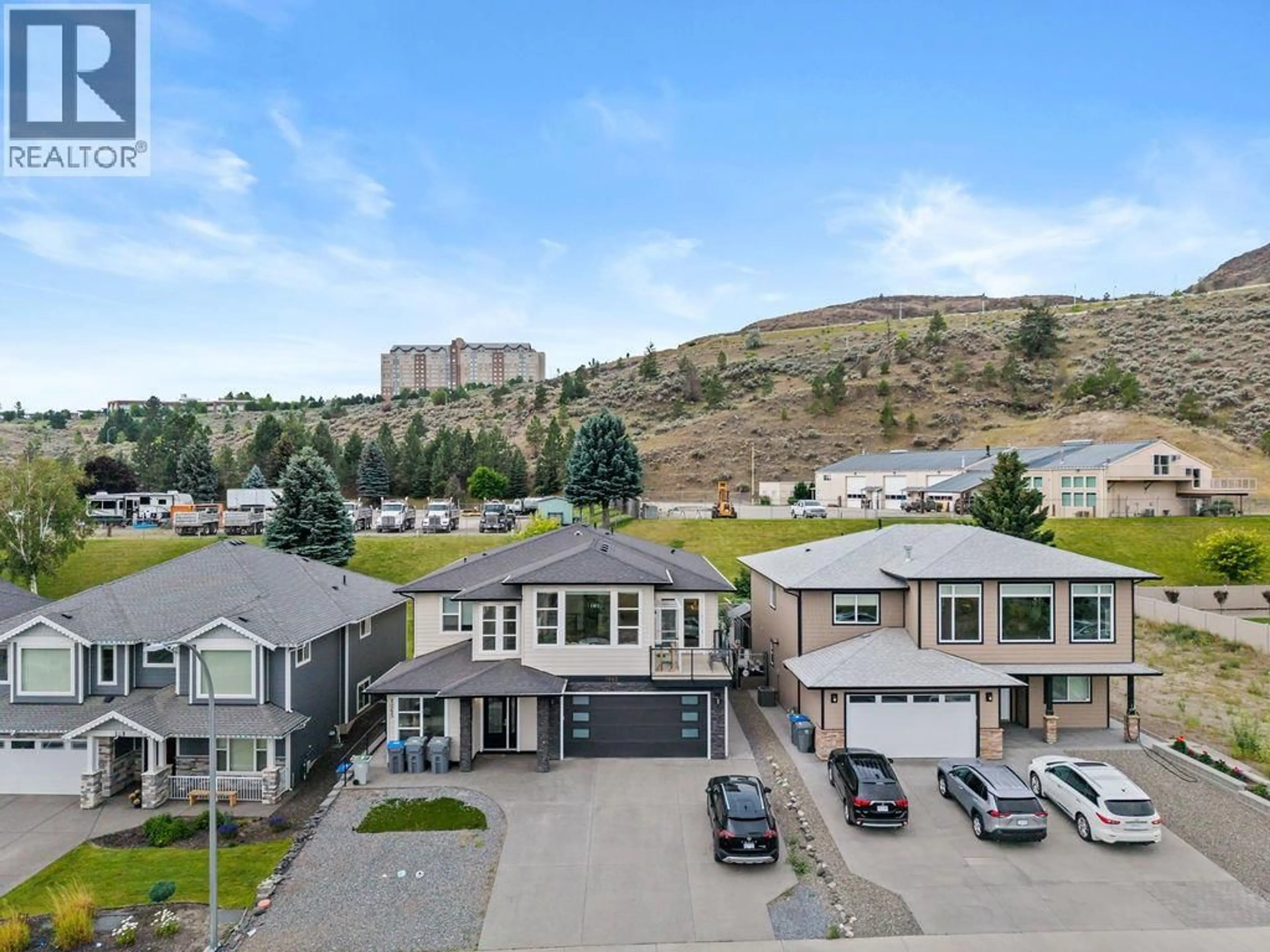 A pic from outside/outdoor area/front of a property/back of a property/a pic from drone, mountain view for 1065 EDGEHILL PLACE, Kamloops British Columbia V2C0G6