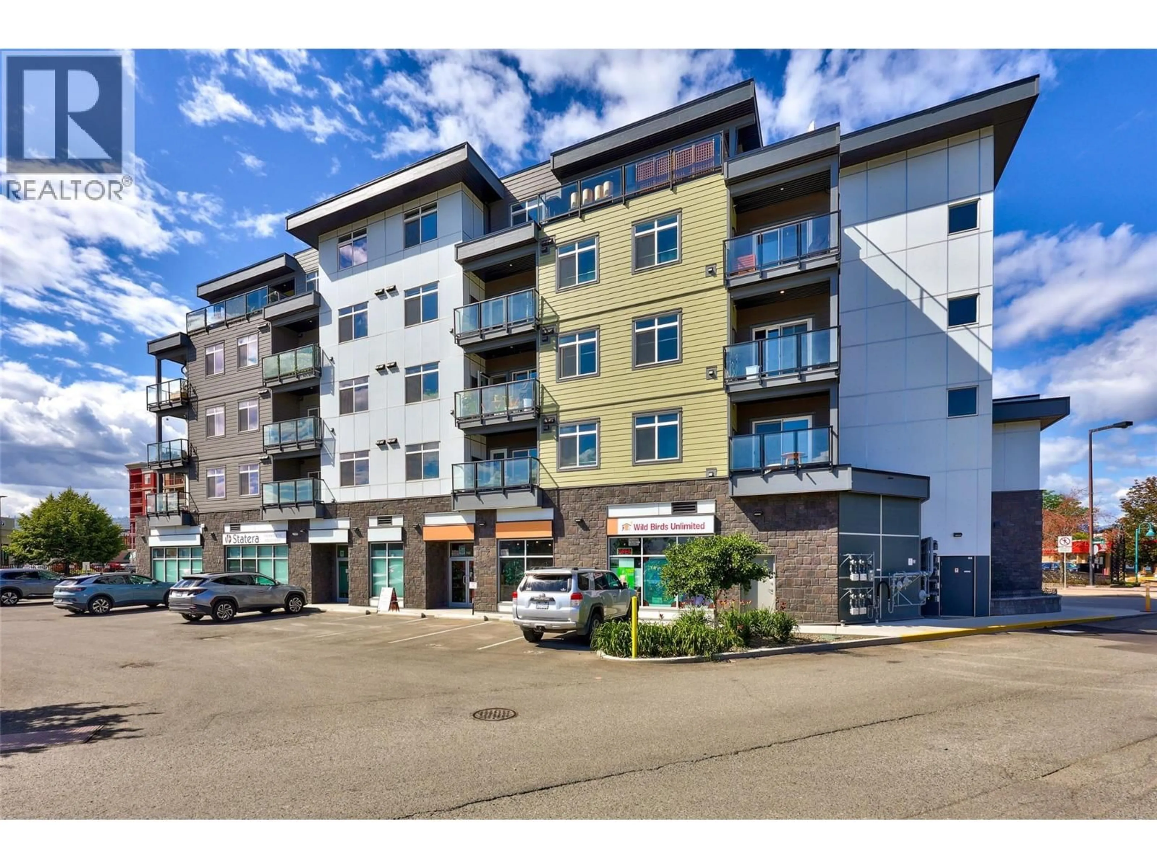 Unknown for 302 - 766 TRANQUILLE ROAD, Kamloops British Columbia V2B3J2