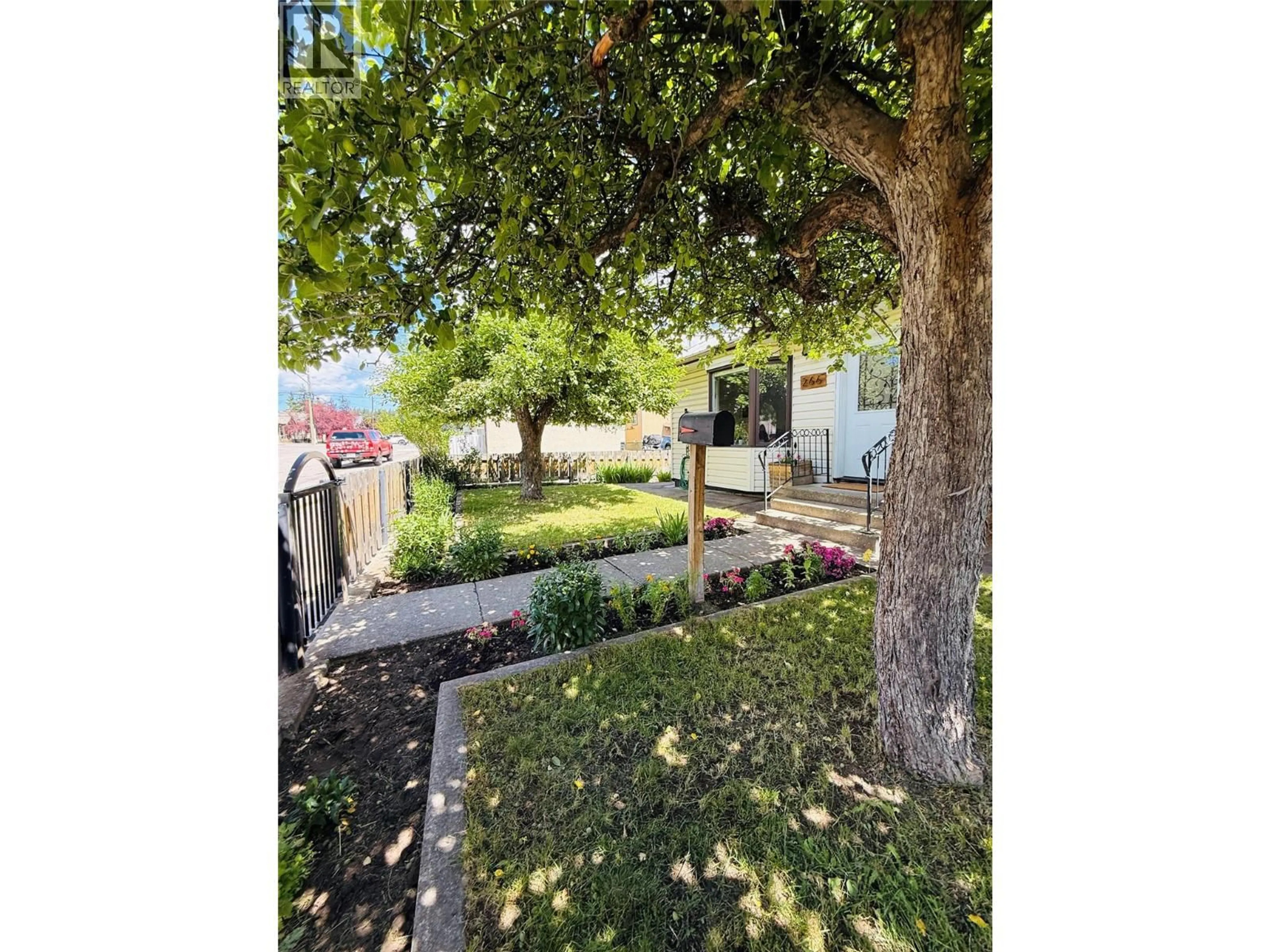 A pic from outside/outdoor area/front of a property/back of a property/a pic from drone, street for 266 RITCHIE STREET, Kimberley British Columbia V1A1L9